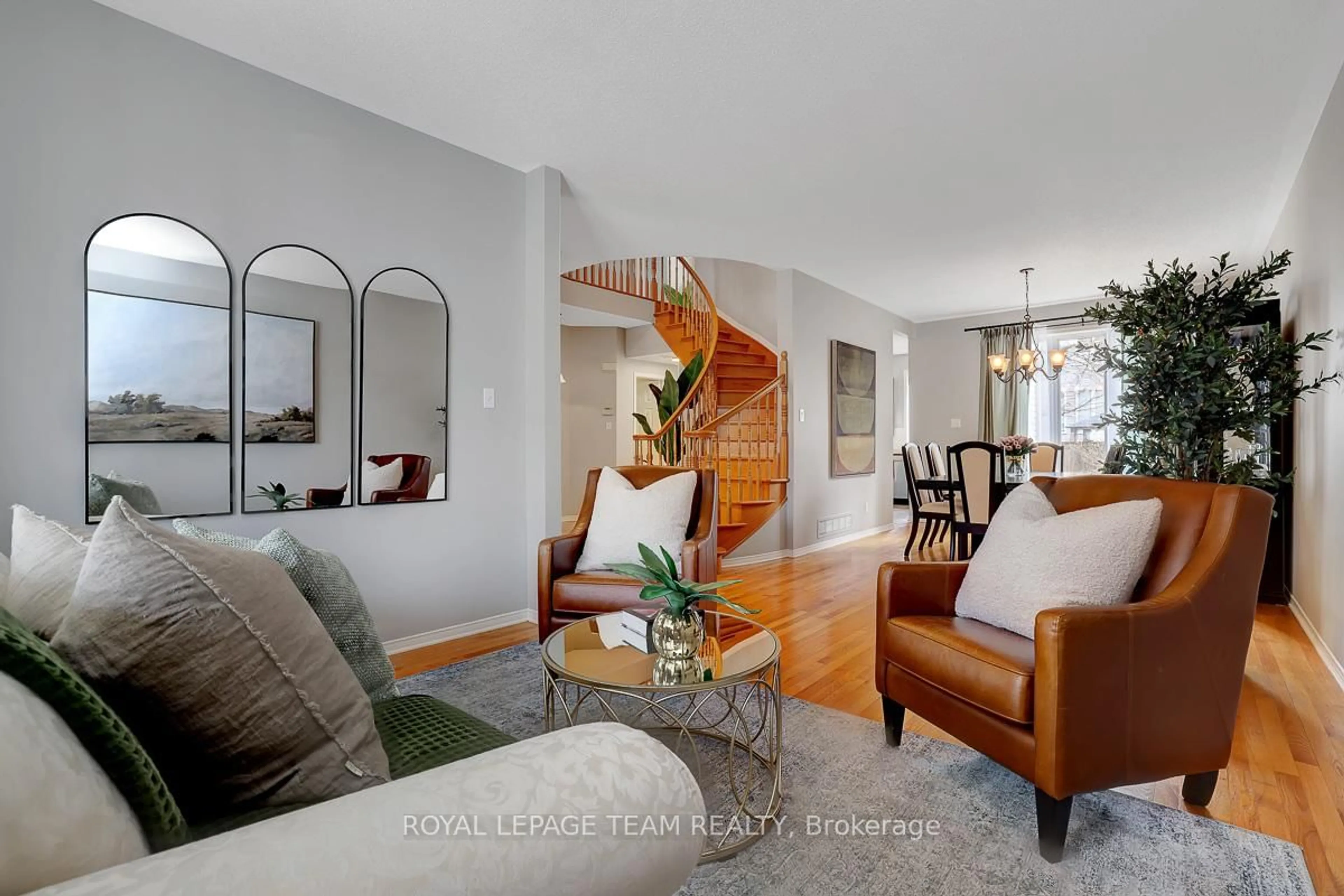 Living room with furniture, unknown for 39 Crosspointe Ave, Ottawa Ontario K2G 6N4