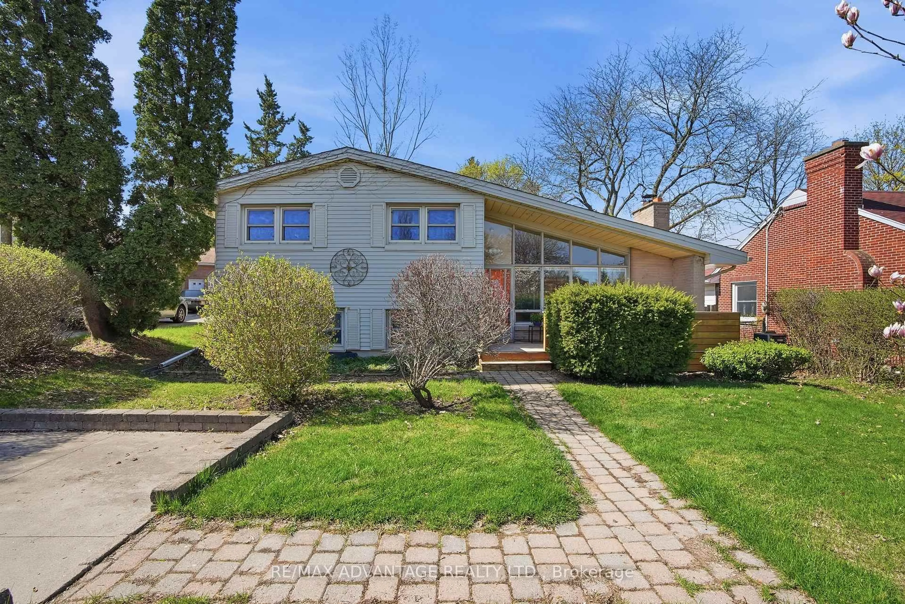 Home with brick exterior material, street for 5 Mountsfield Dr, London South Ontario N6C 2S3