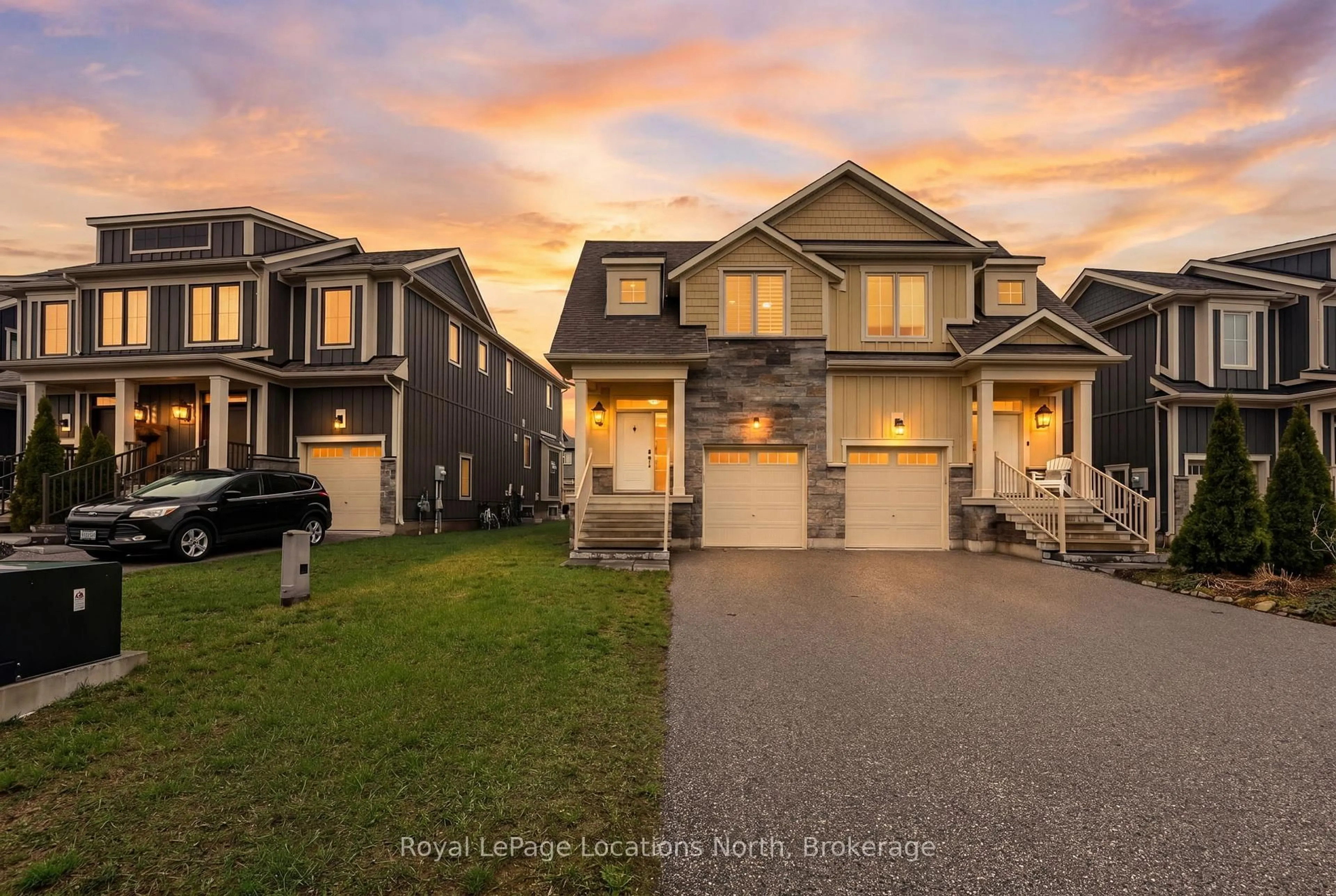 A pic from outside/outdoor area/front of a property/back of a property/a pic from drone, street for 199 Yellow Birch Cres, Blue Mountains Ontario L9Y 0Z3