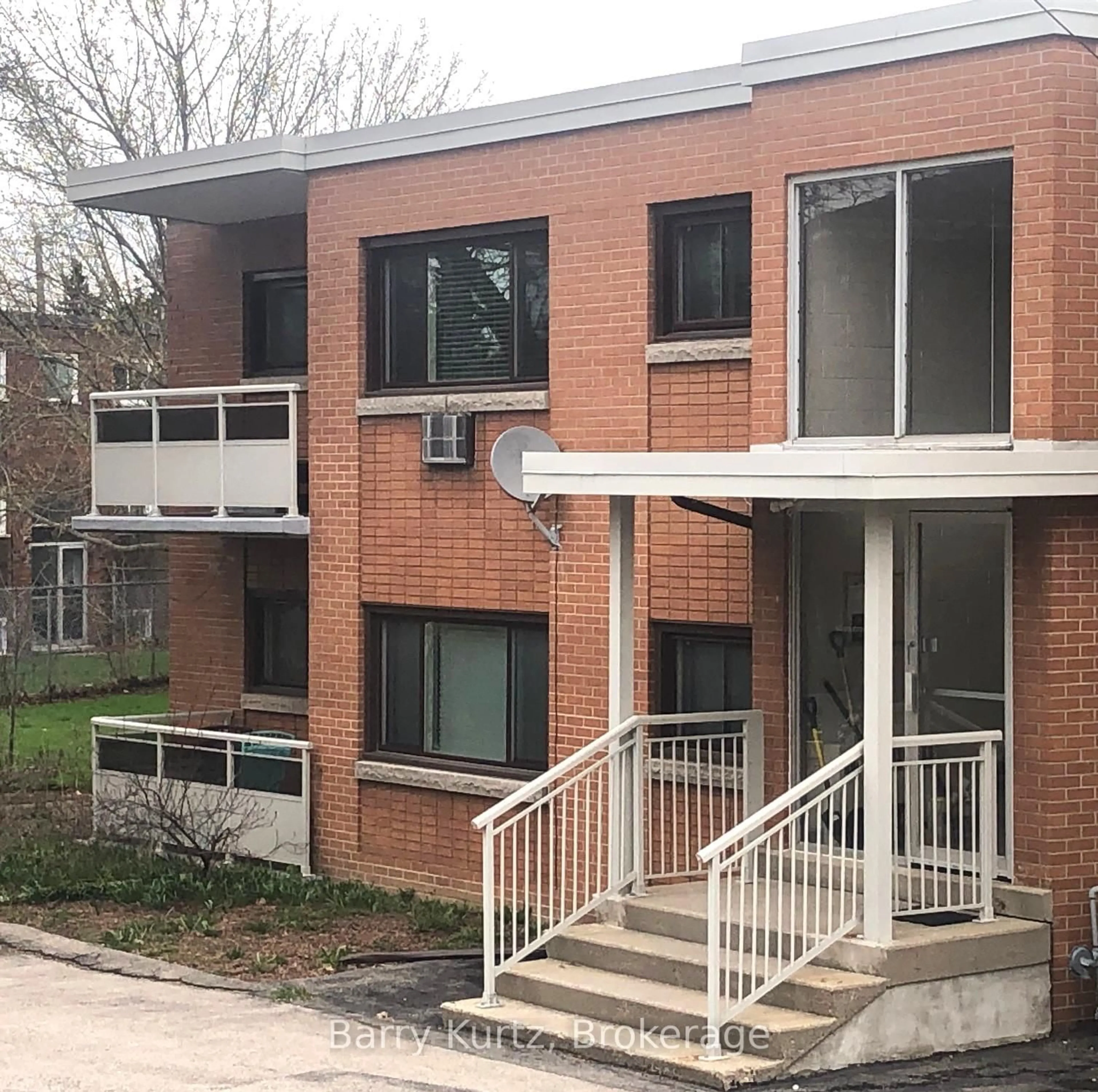 Home with brick exterior material, building for 1 Sunnylea Cres #5, Guelph Ontario N1E 1W1