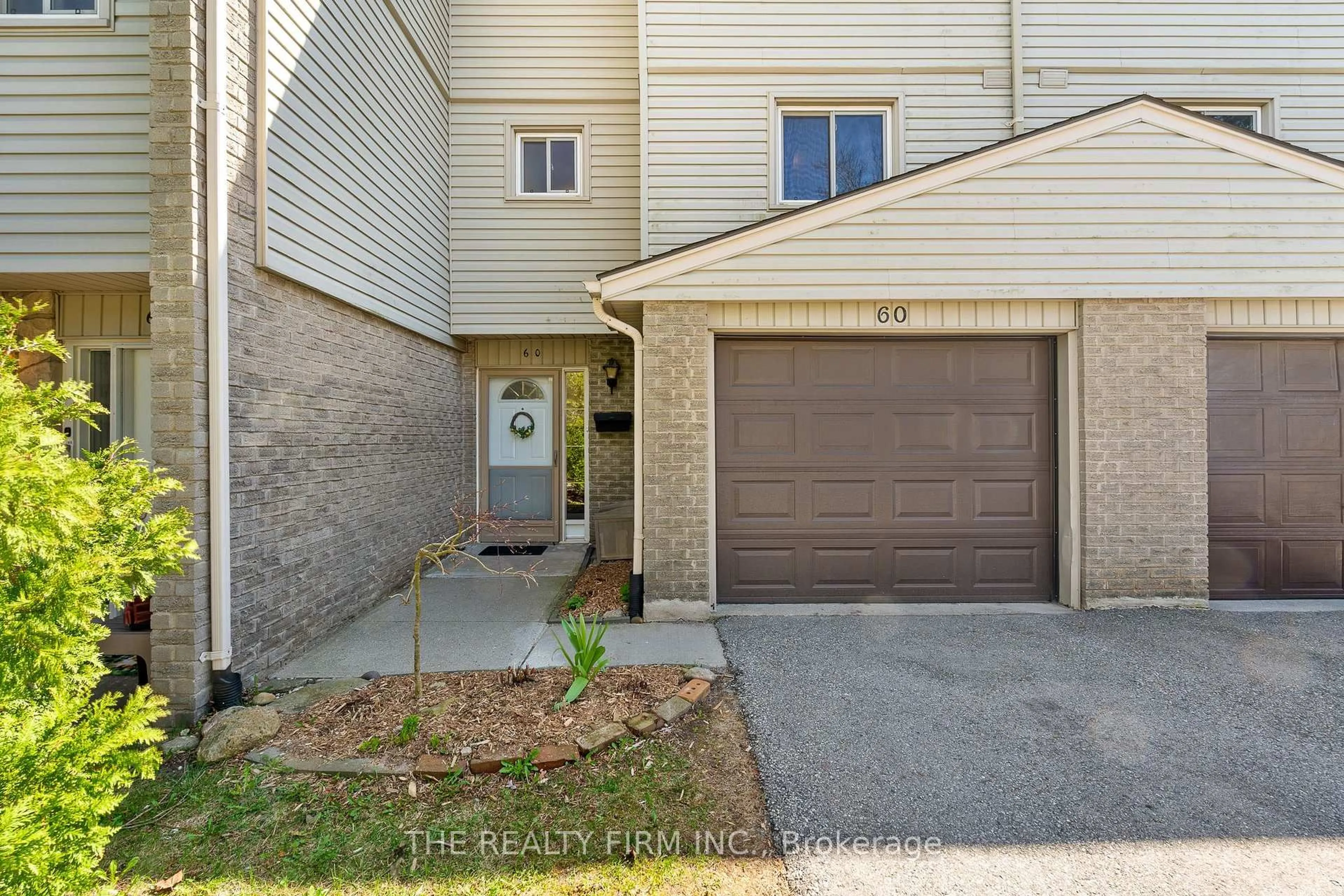 Unknown for 300 Sandringham Cres #60, London South Ontario N6C 5B4