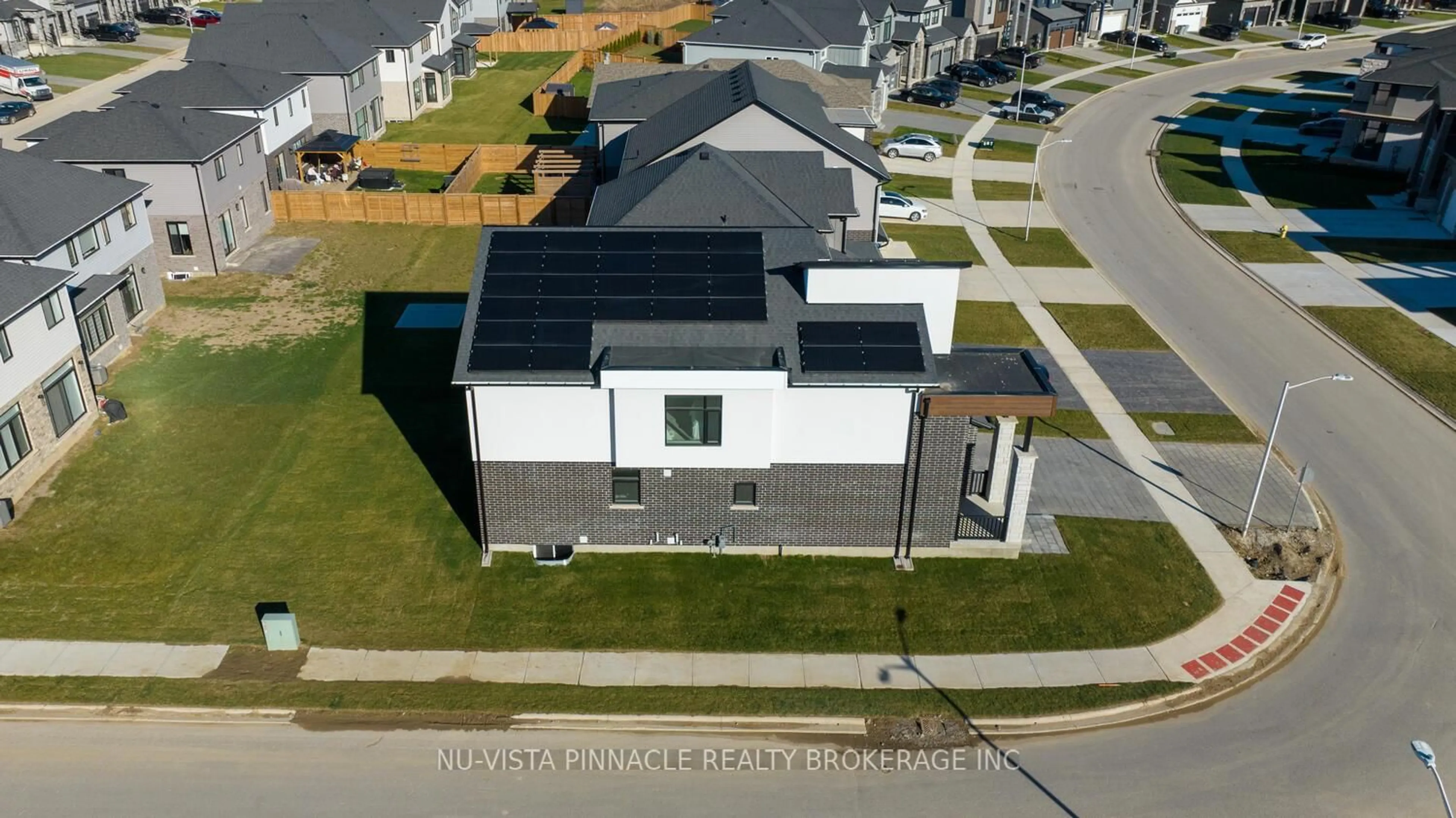 Unknown for 260 CRESTVIEW Dr, Middlesex Centre Ontario N0L 1R0