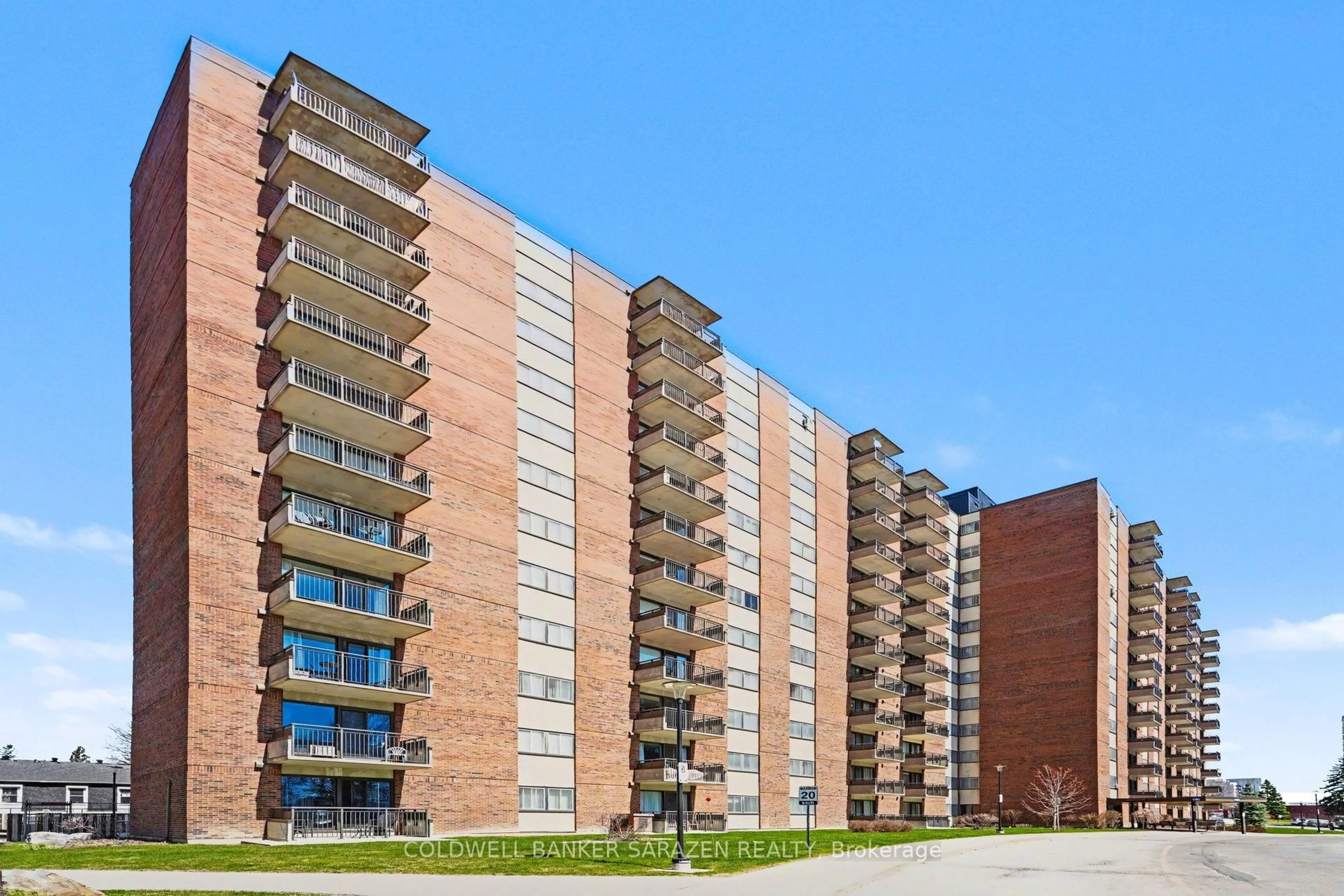 Patio, building for 1485 Baseline Rd #501, Ottawa Ontario K2C 3L8