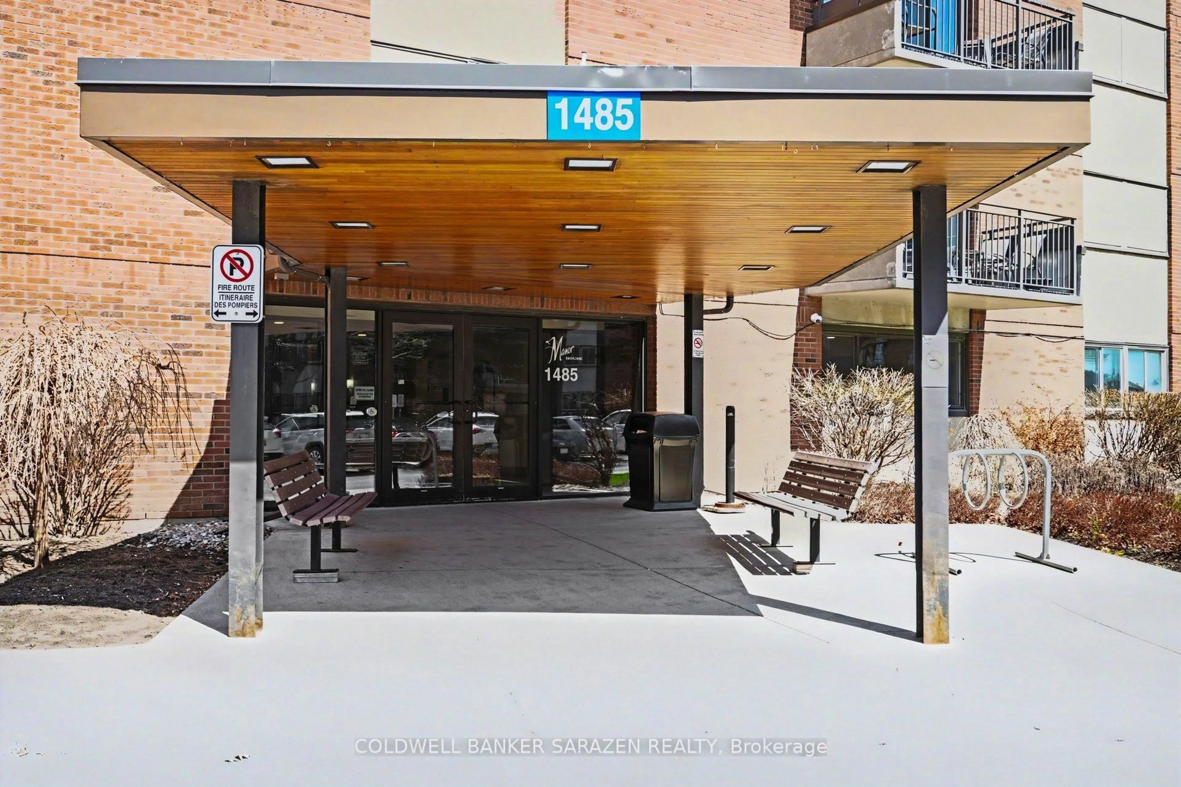 Indoor foyer for 1485 Baseline Rd #501, Ottawa Ontario K2C 3L8