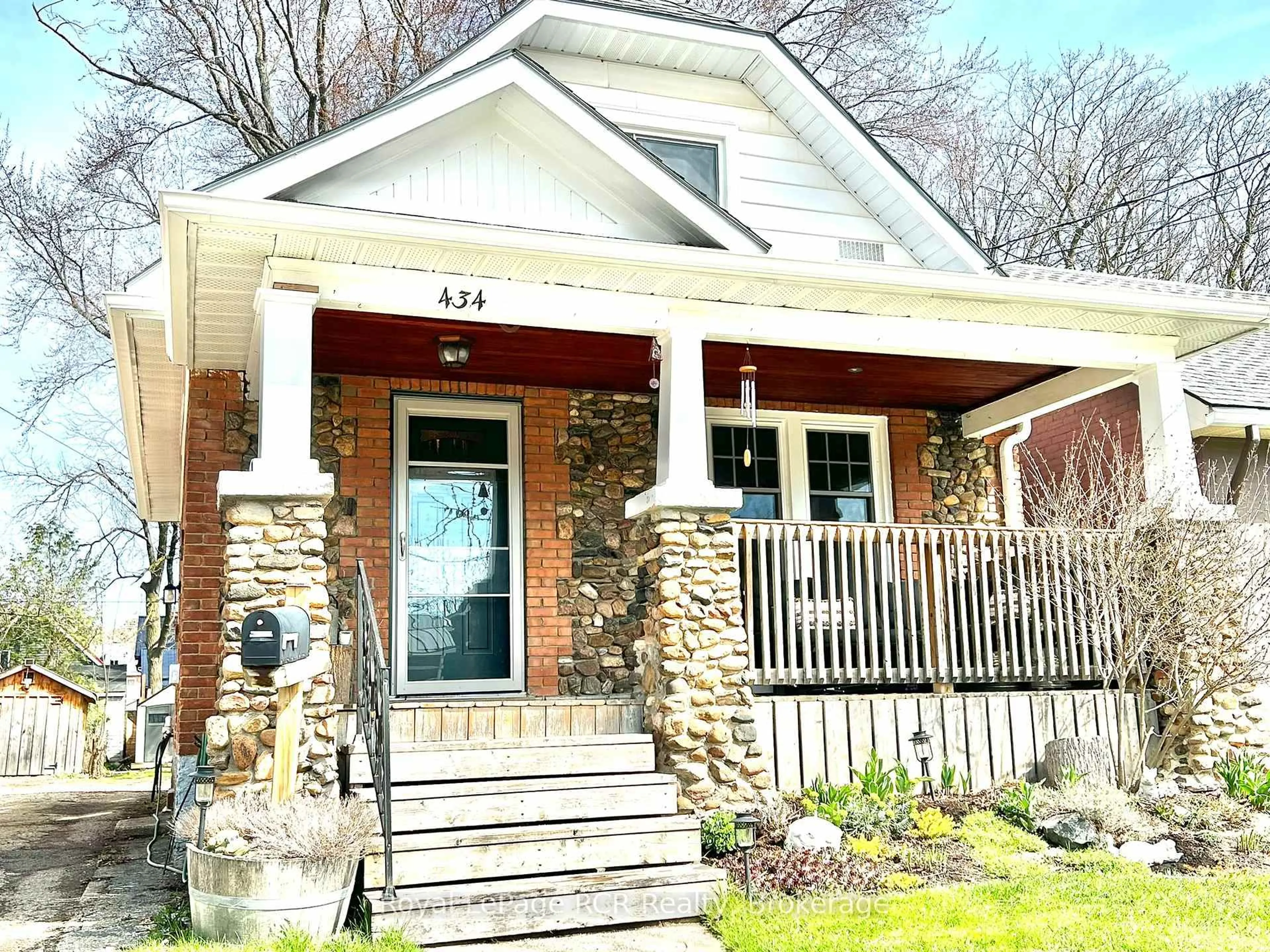 Home with brick exterior material, street for 434 13th A St, Owen Sound Ontario N4K 3X2
