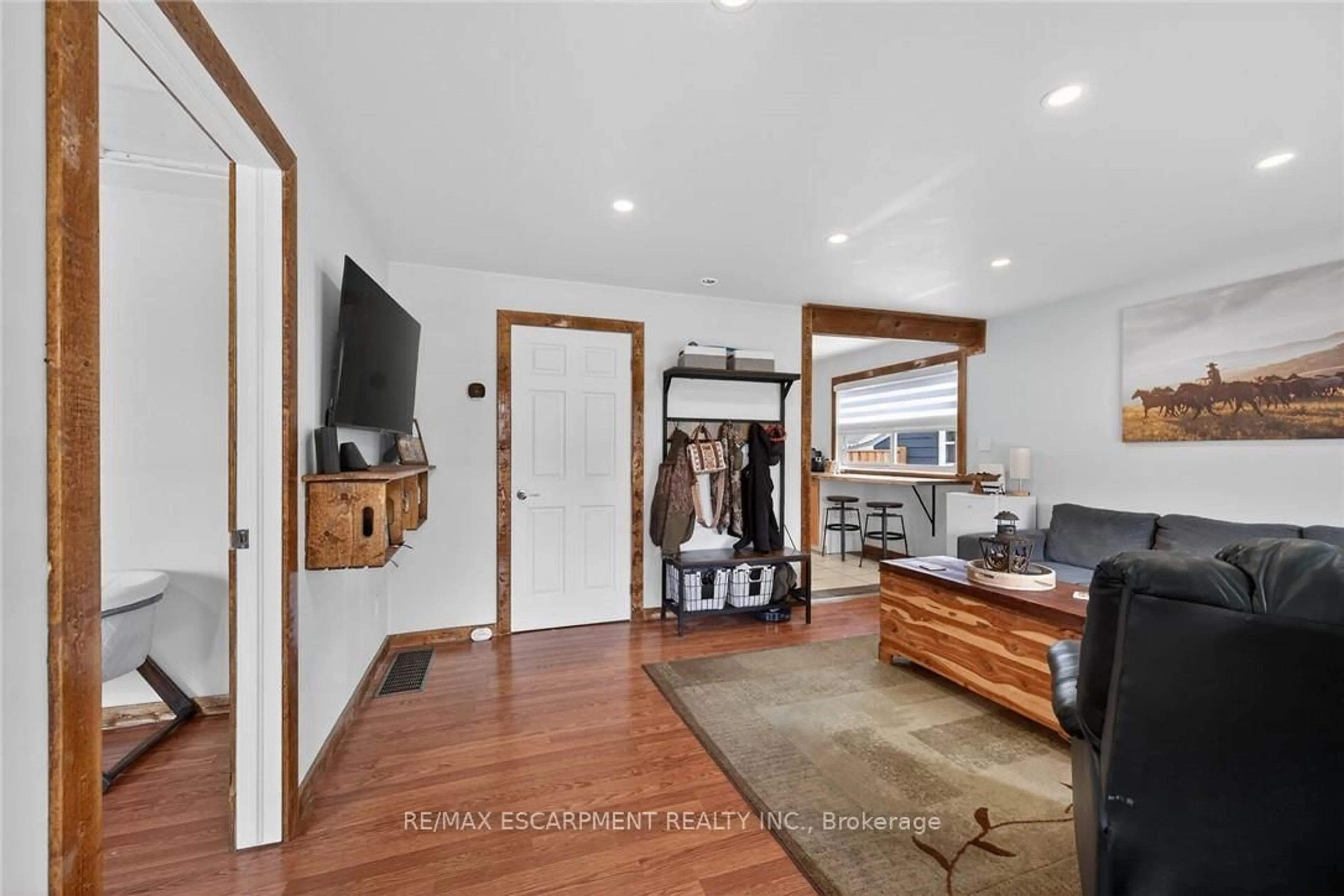 Unknown for 184 Elgin St, Brantford Ontario N3S 5A6