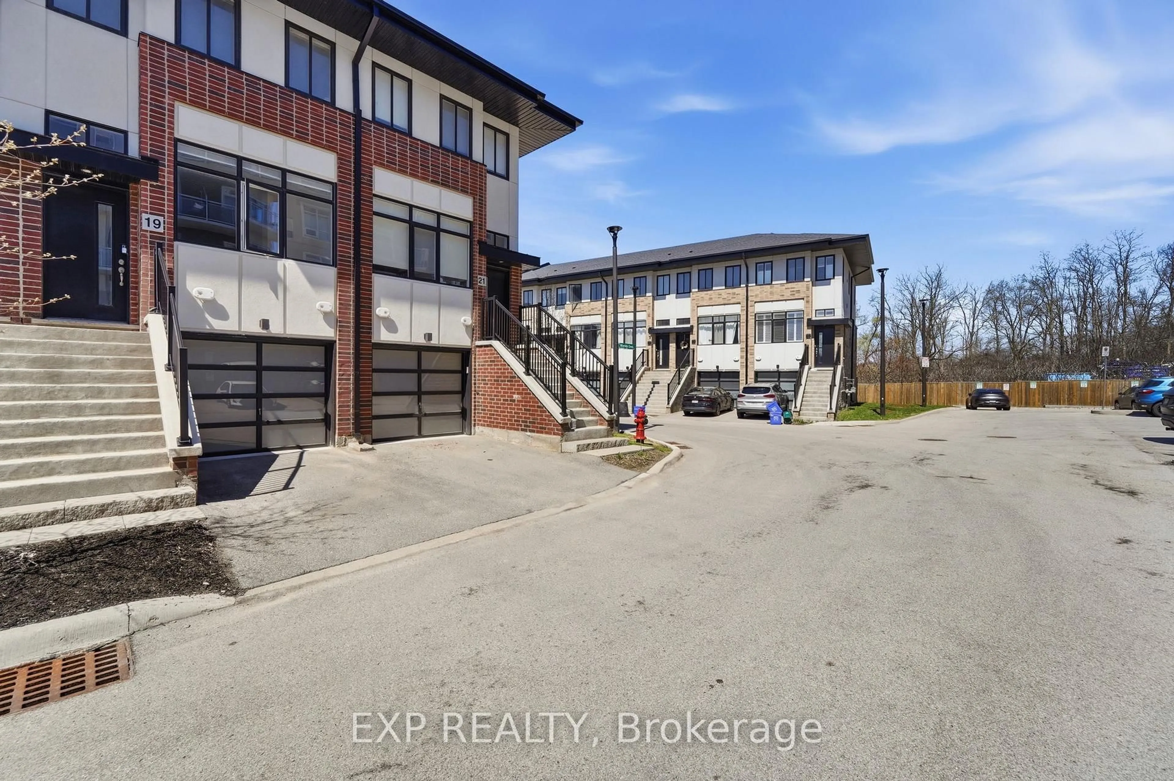 A pic from outside/outdoor area/front of a property/back of a property/a pic from drone, building for 19 Markle Cres, Hamilton Ontario L9G 0H4