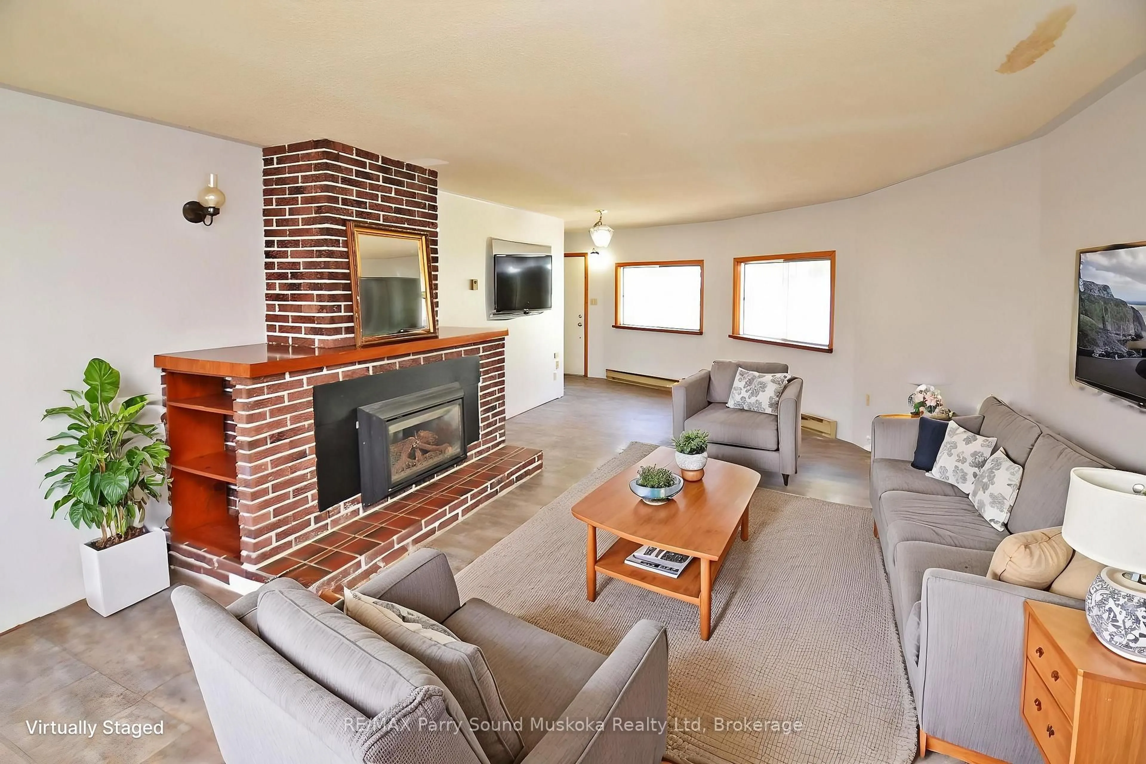 Living room with furniture, unknown for 17 - 19 Church St, Parry Sound Ontario P2A 1Y2