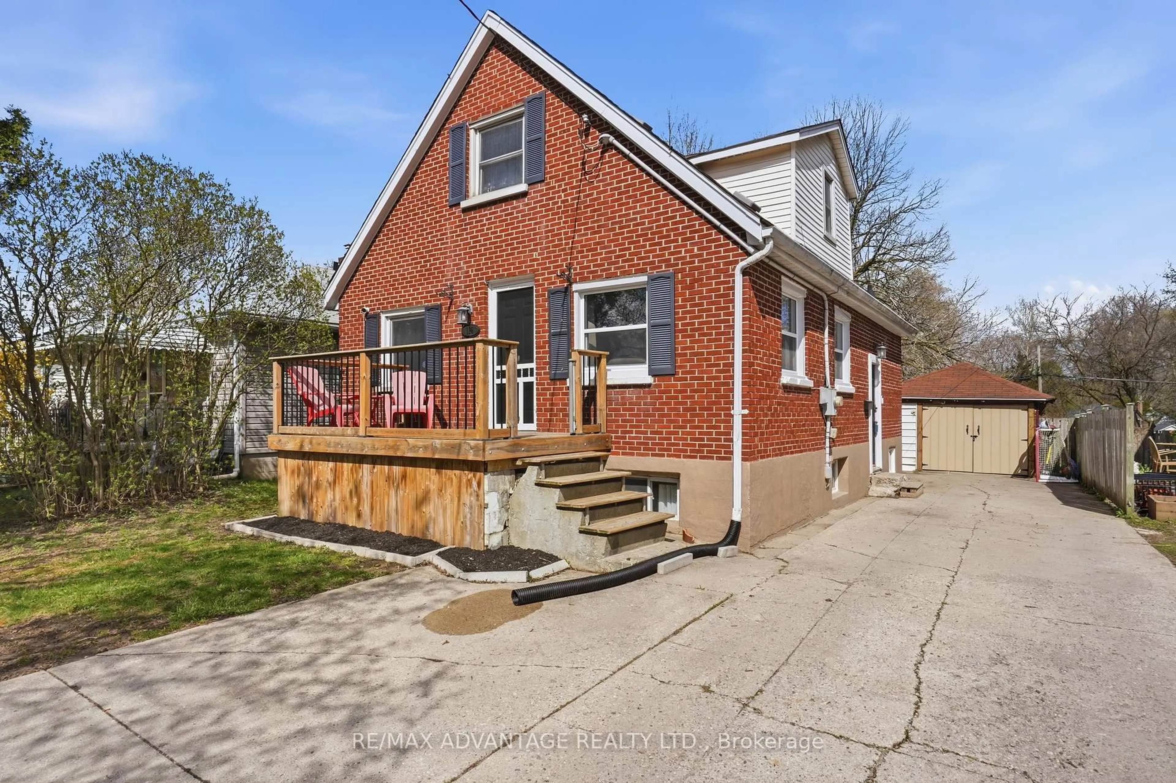 Home with brick exterior material, street for 186 Emerson Ave, London South Ontario N5Z 3L7