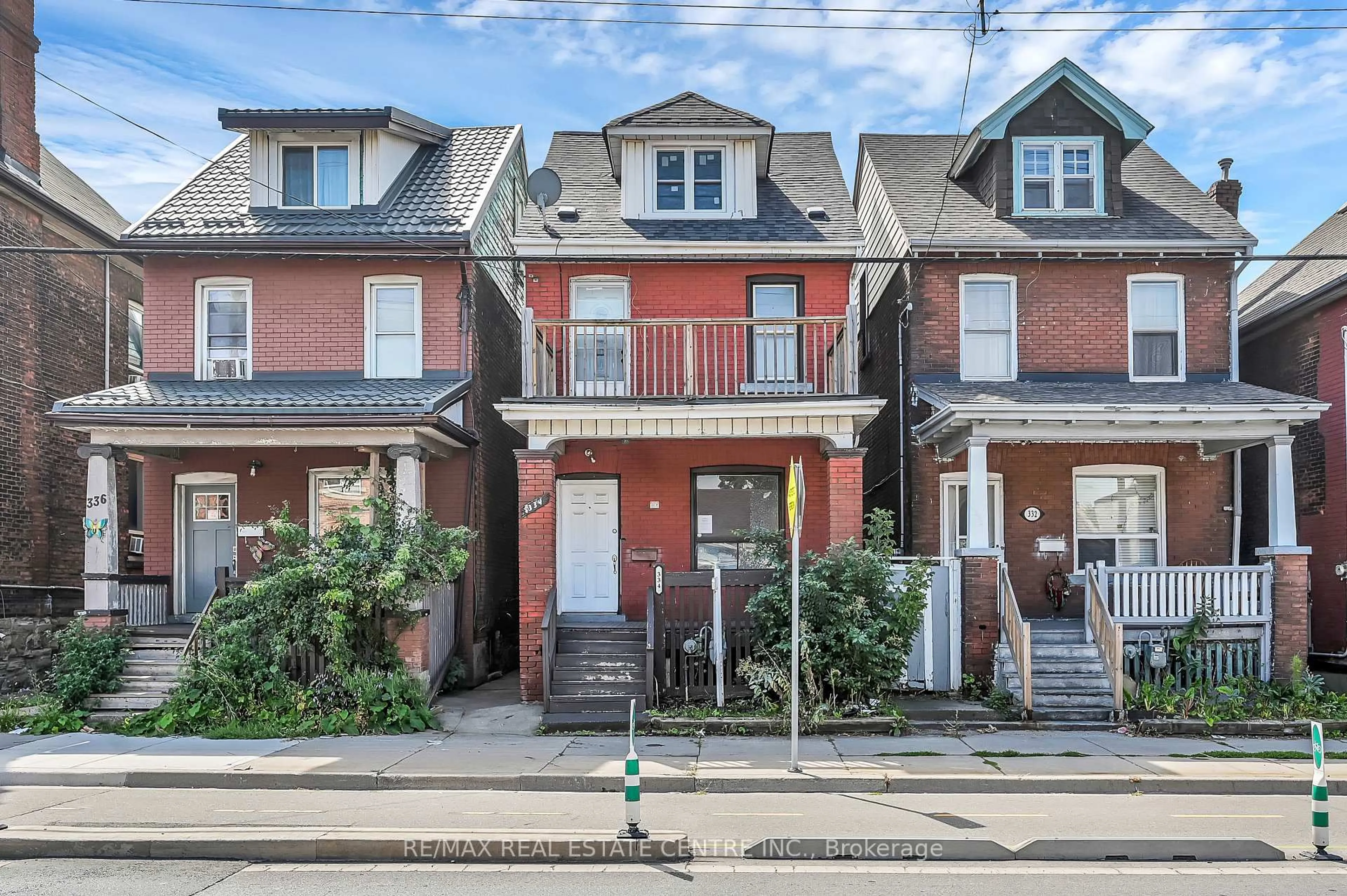 Home with brick exterior material, street for 334 CANNON St, Hamilton Ontario L8L 2B9