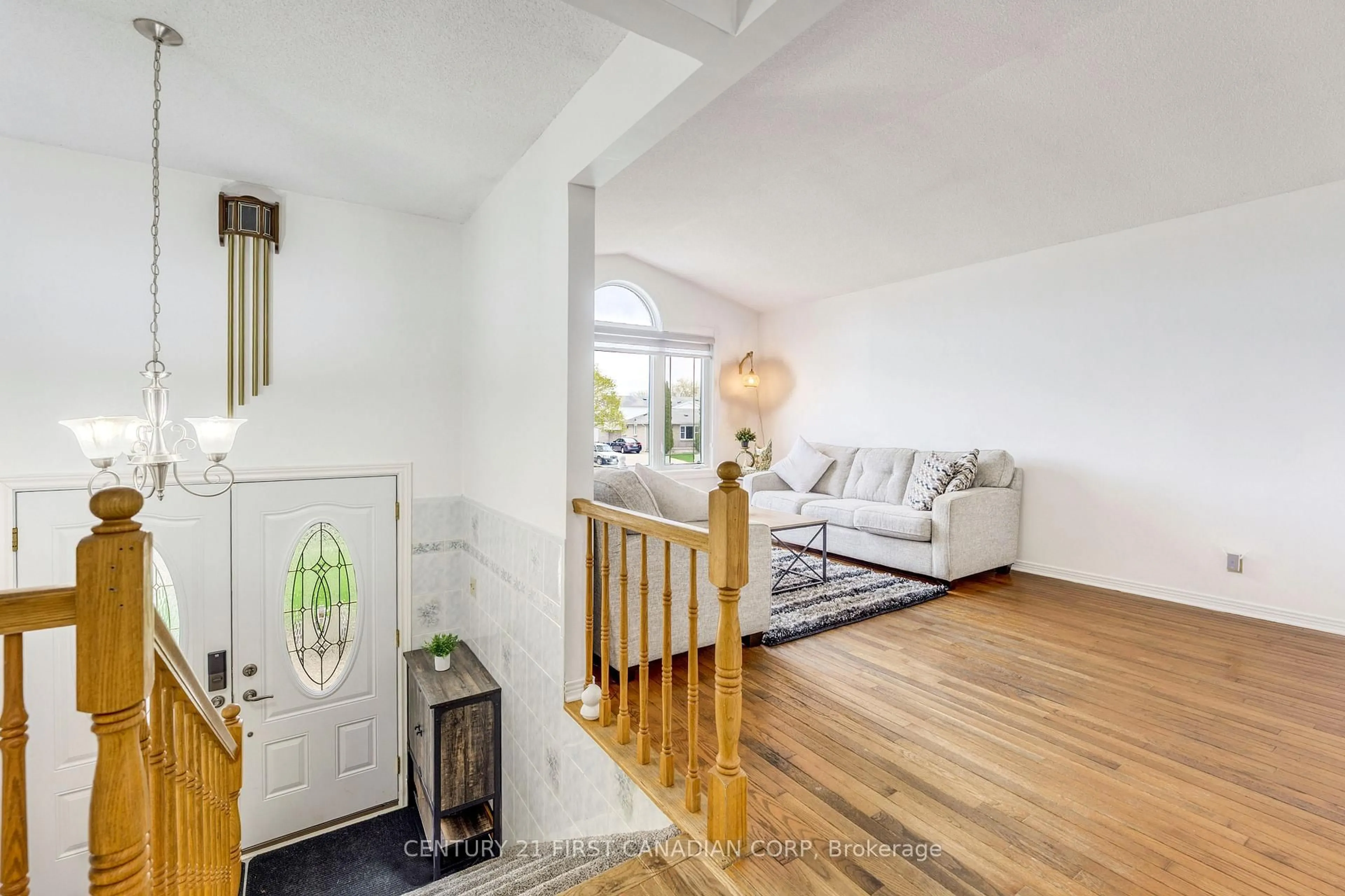 Unknown for 375 Trudeau Dr, Sarnia Ontario N7S 6H6