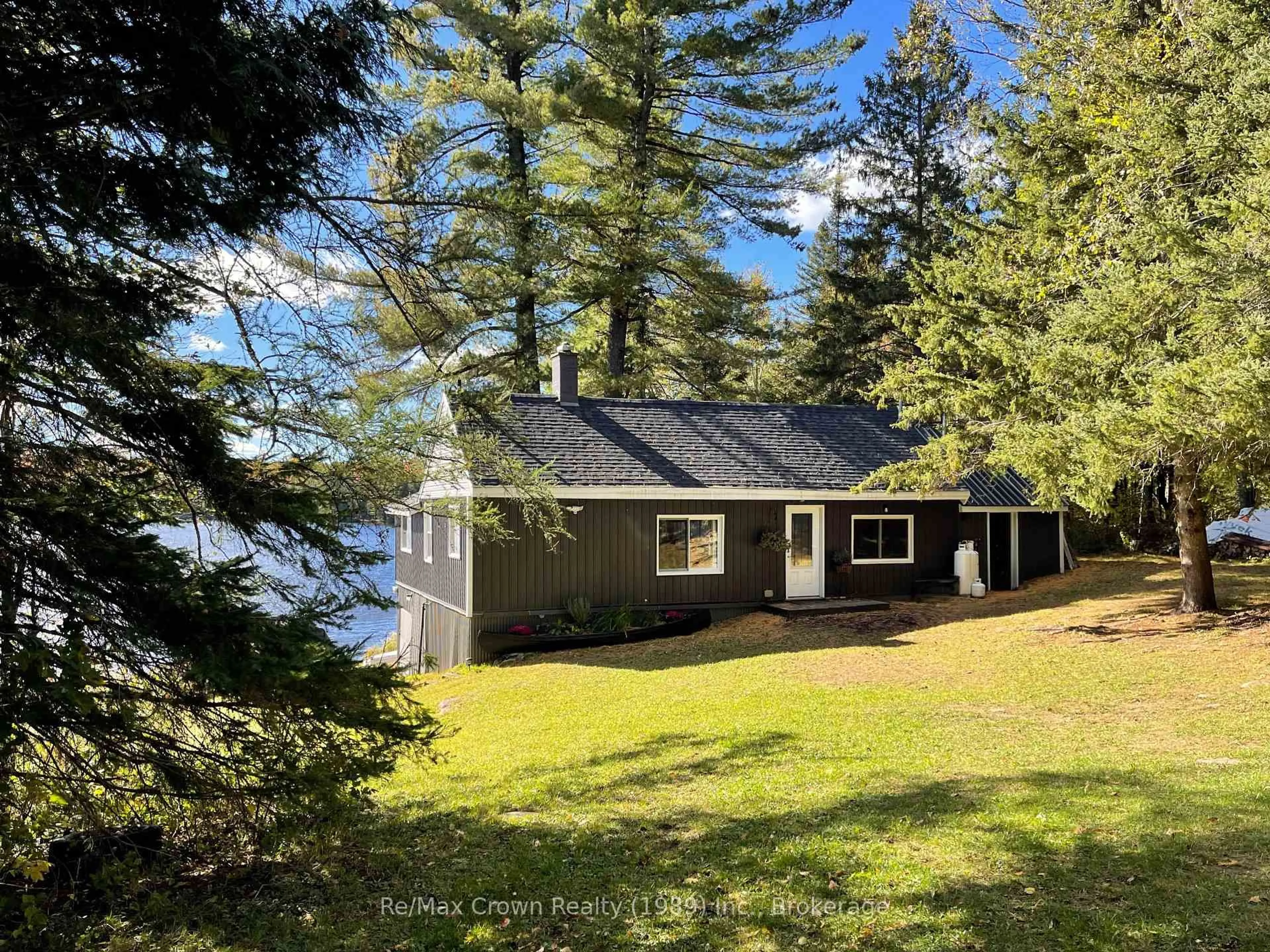A pic from outside/outdoor area/front of a property/back of a property/a pic from drone, water/lake/river/ocean view for 558A Old Nipissing Rd, Parry Sound Remote Area Ontario P0H 1J0