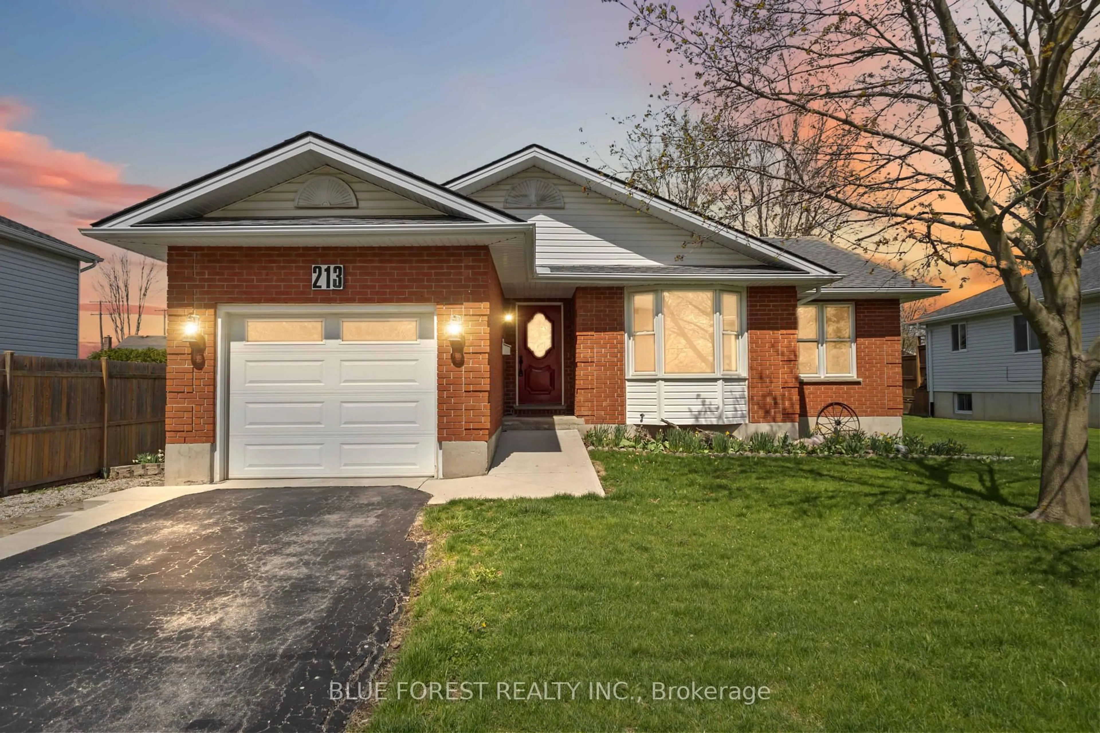 Home with brick exterior material, street for 213 Luton Rd, Dutton/Dunwich Ontario N0L 1J0