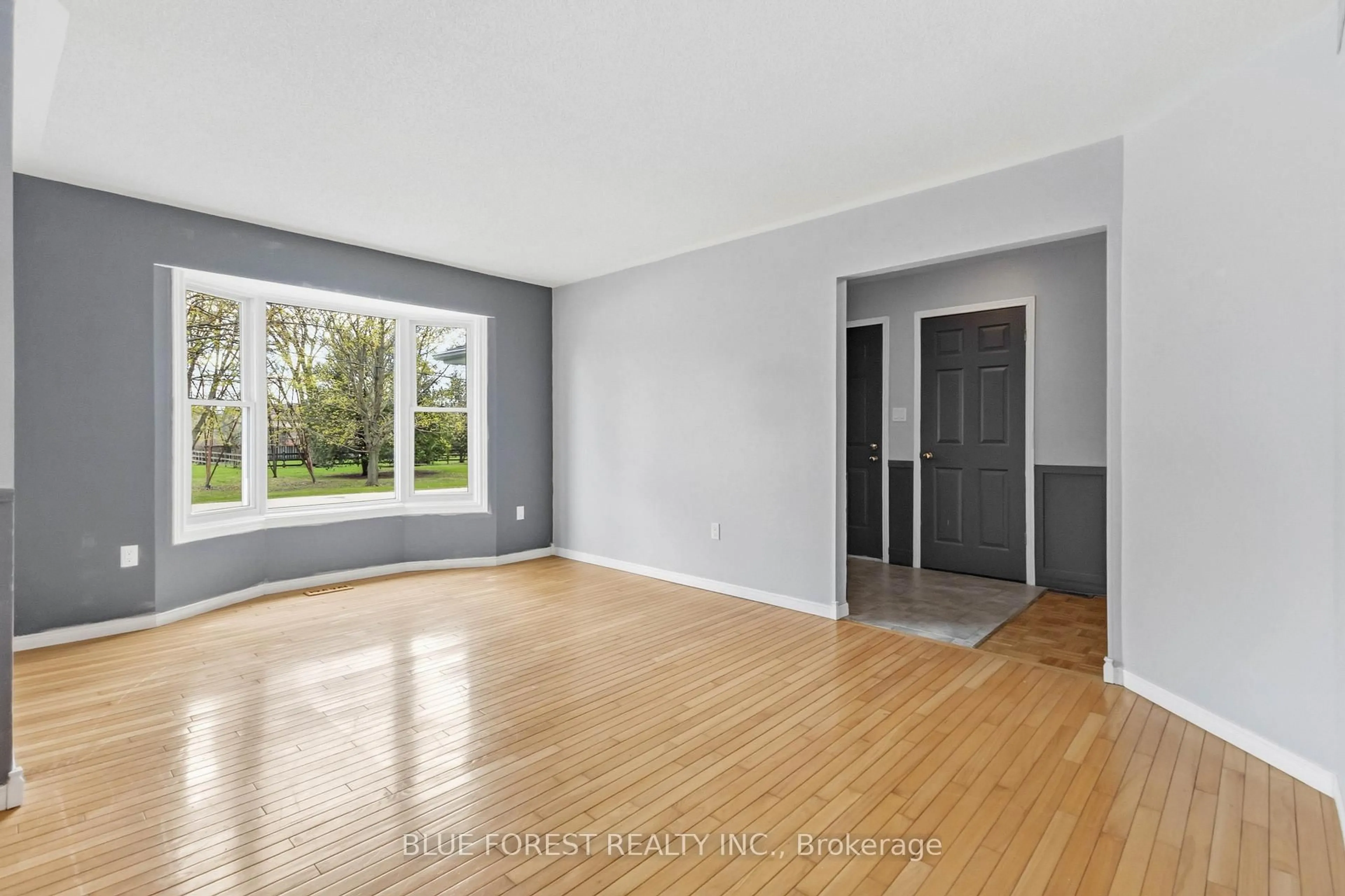 A pic of a room for 213 Luton Rd, Dutton/Dunwich Ontario N0L 1J0