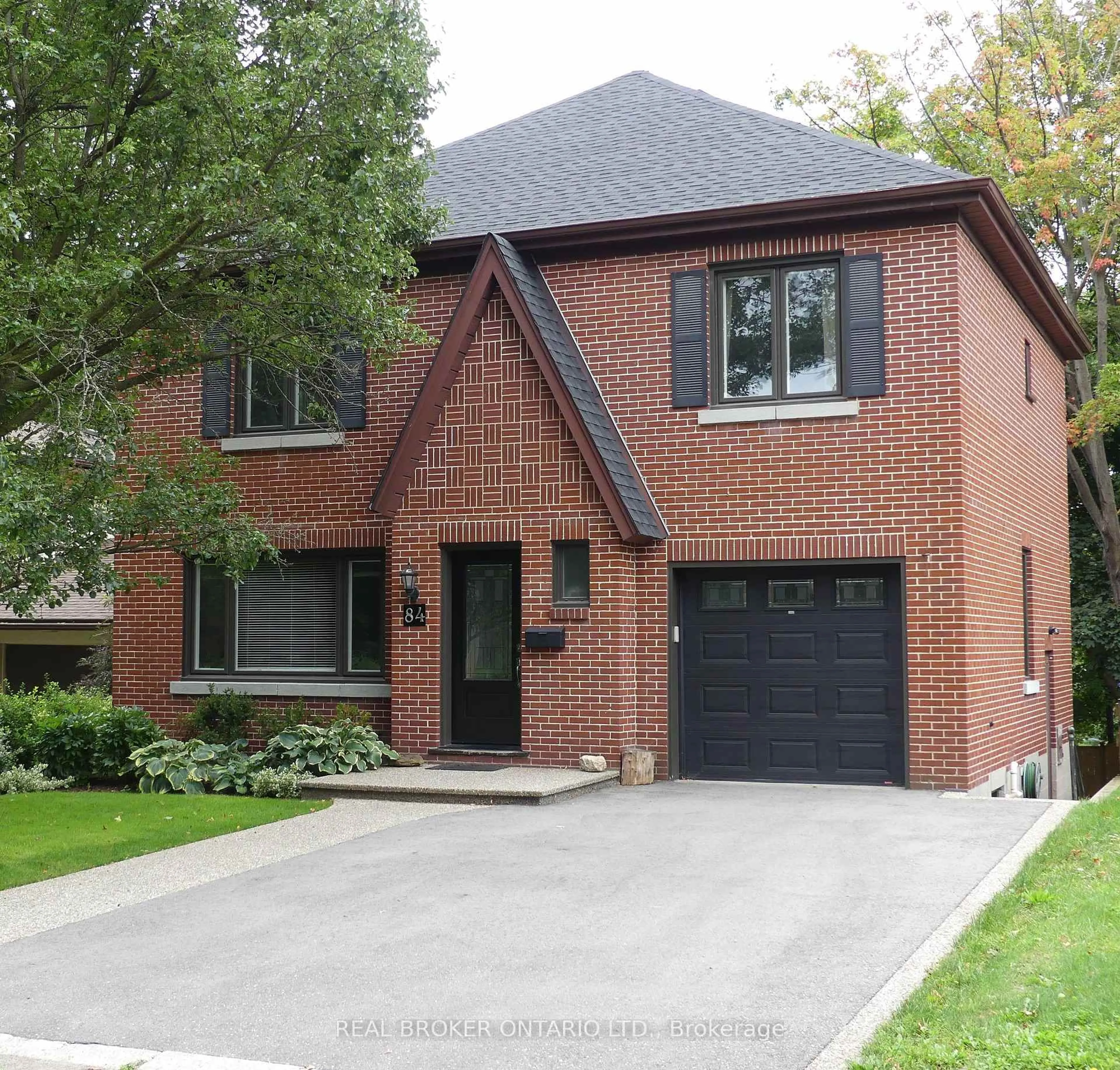 Home with brick exterior material, street for 84 Queen St, Guelph Ontario N1E 4R8