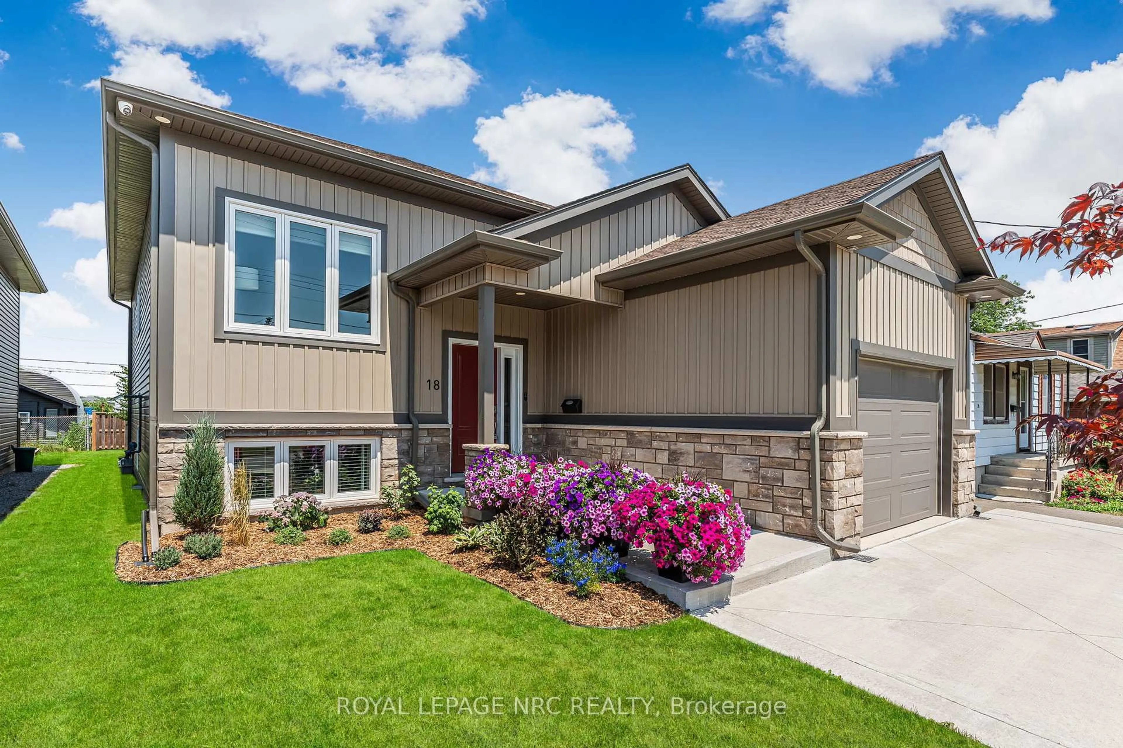 Home with brick exterior material, street for 18 Erie St, Welland Ontario L3B 5J7