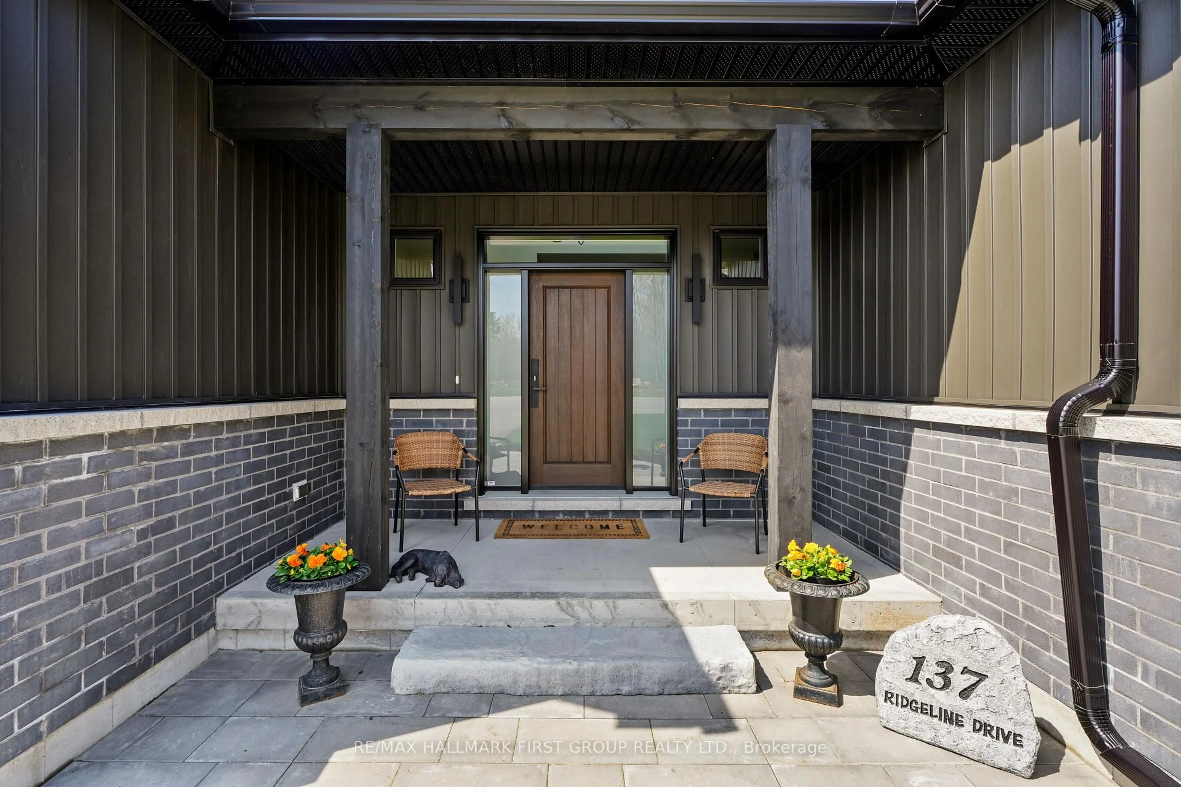 Indoor entryway for 137 Ridgeline Dr, Alnwick/Haldimand Ontario K0K 2G0