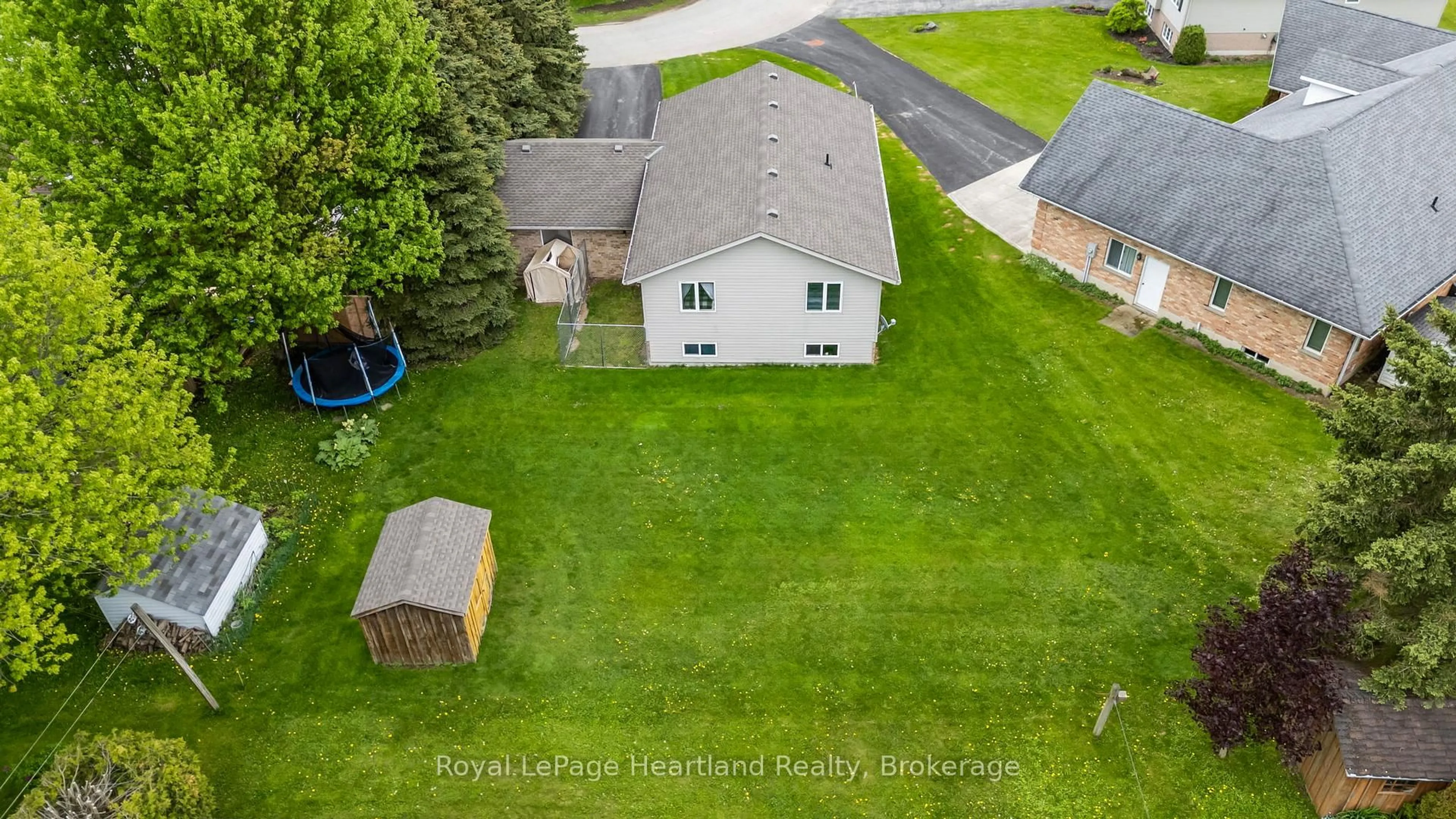 A pic from outside/outdoor area/front of a property/back of a property/a pic from drone, street for 50 MCDONALD Dr, Huron East Ontario N0G 1H0