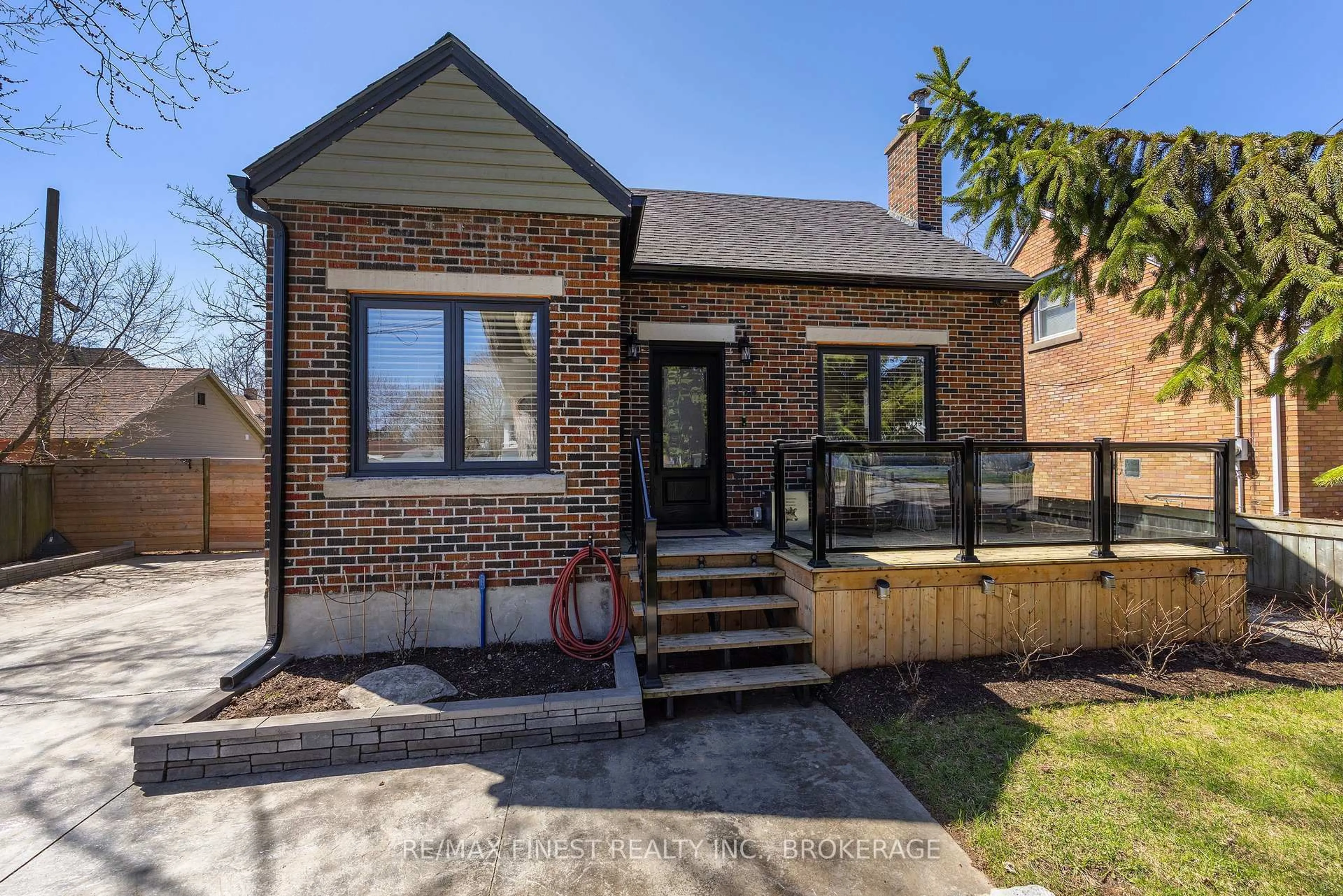 Home with brick exterior material, street for 258 College St, Kingston Ontario K7L 4M2