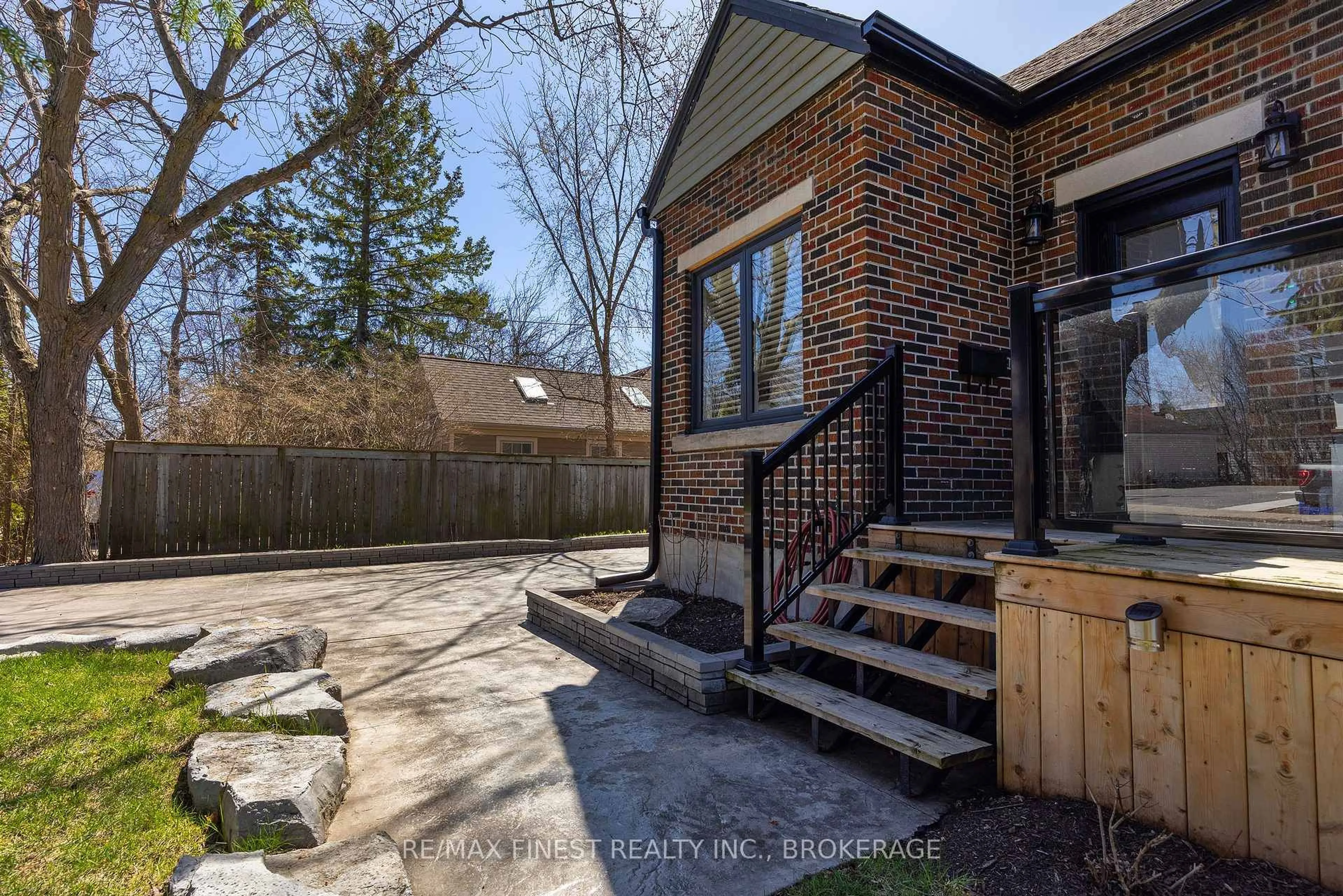 Home with brick exterior material, street for 258 College St, Kingston Ontario K7L 4M2