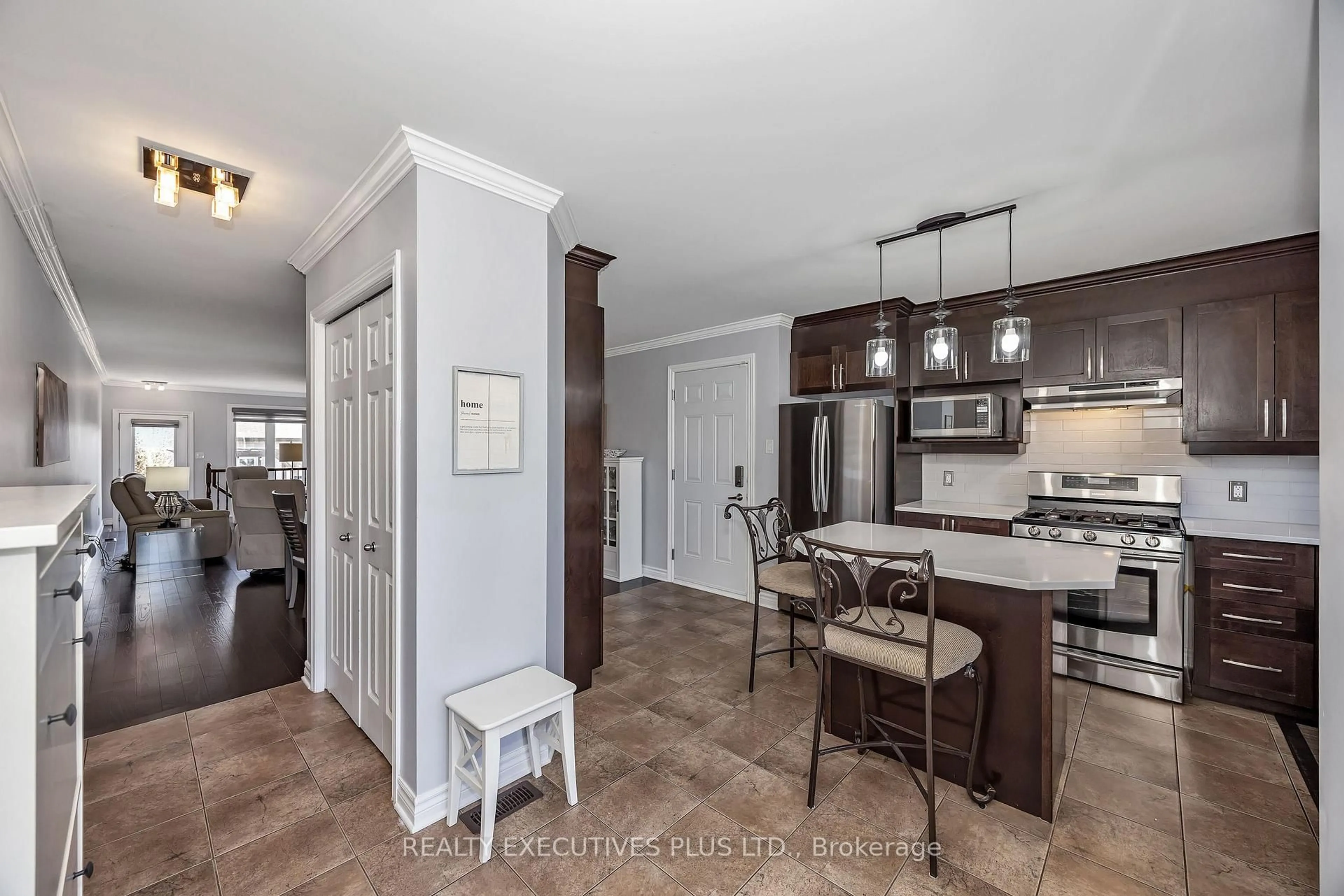 Open concept kitchen, unknown for 138 Castel St, Alfred and Plantagenet Ontario K0A 3K0
