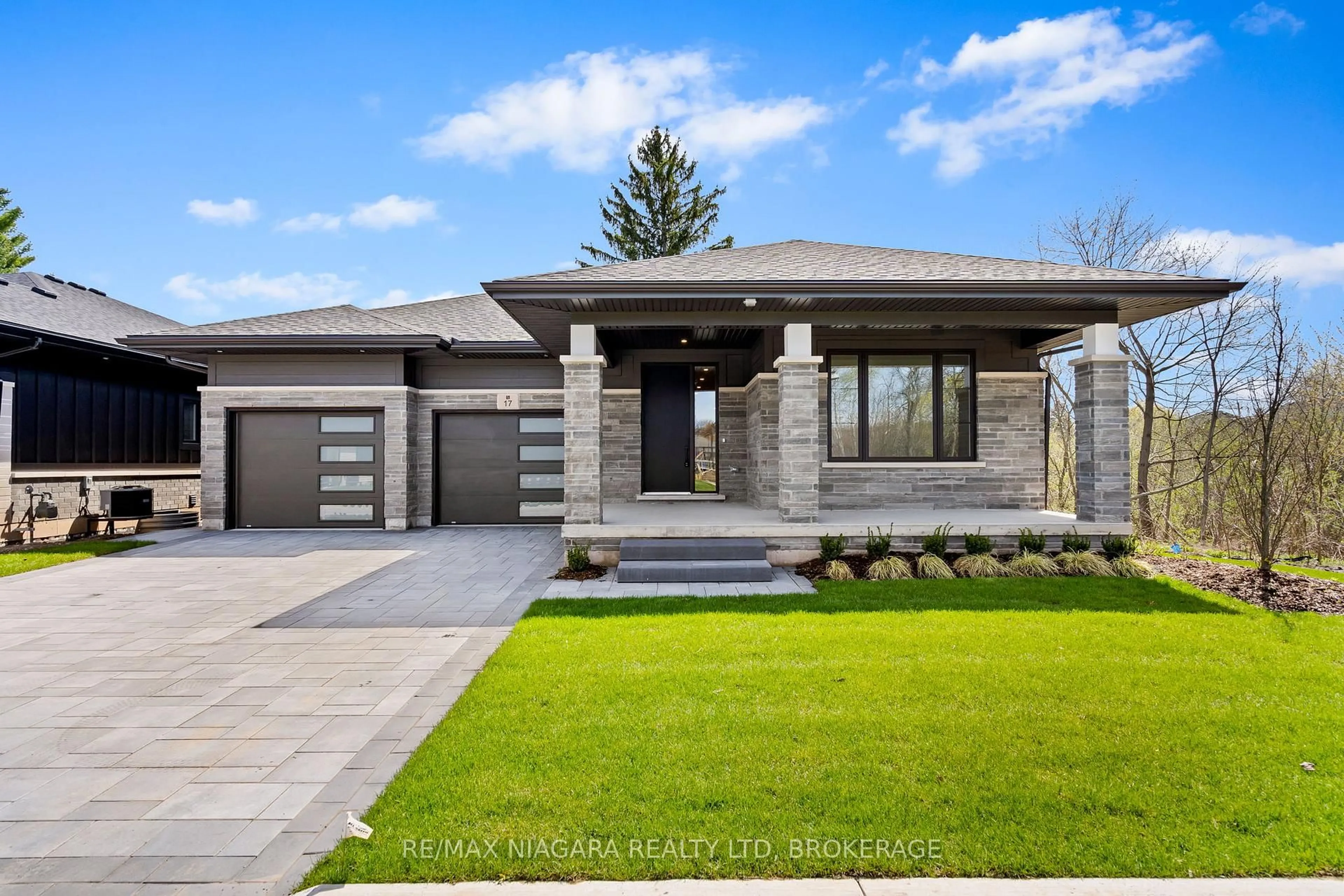 Home with brick exterior material, street for 17 Accursi Cres, Pelham Ontario L0S 1E2