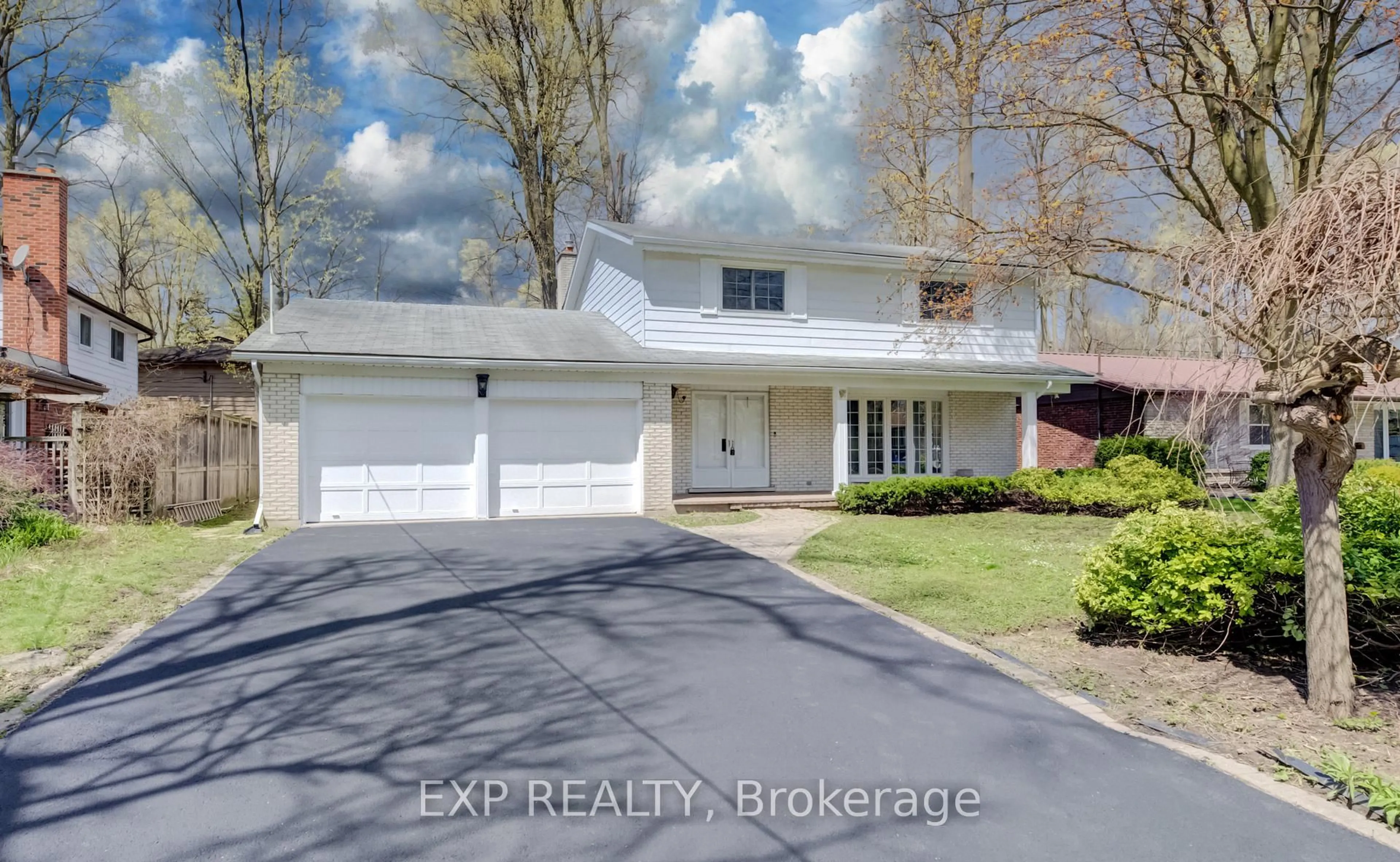 A pic from outside/outdoor area/front of a property/back of a property/a pic from drone, street for 144 Shuh Ave, Kitchener Ontario N2A 1H6