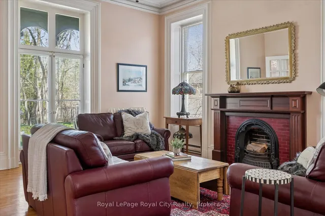 66 Paisley St, Guelph 5