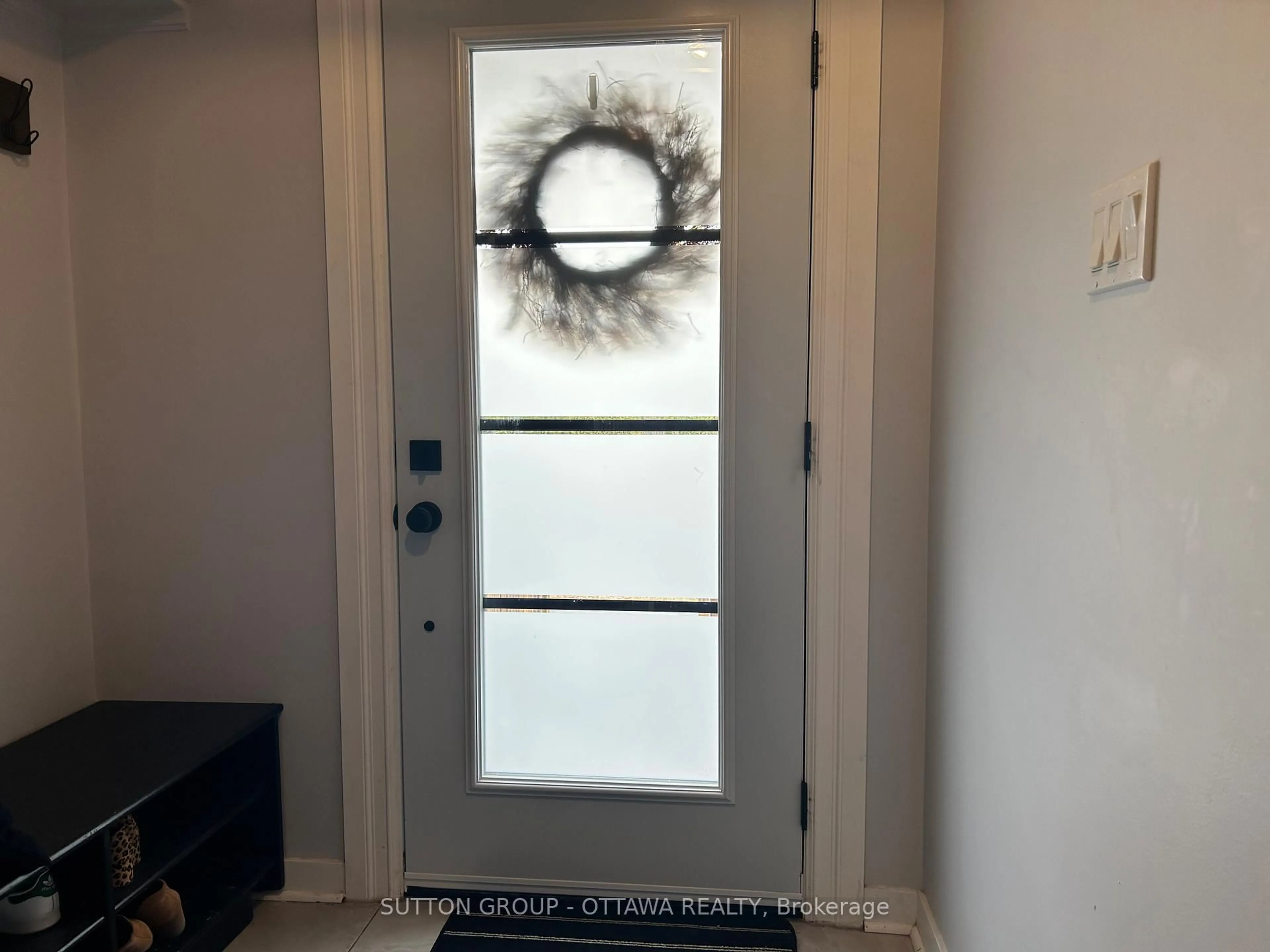 Indoor entryway for 1835 Marsala Cres #201, Orleans Ontario K4A 2E5