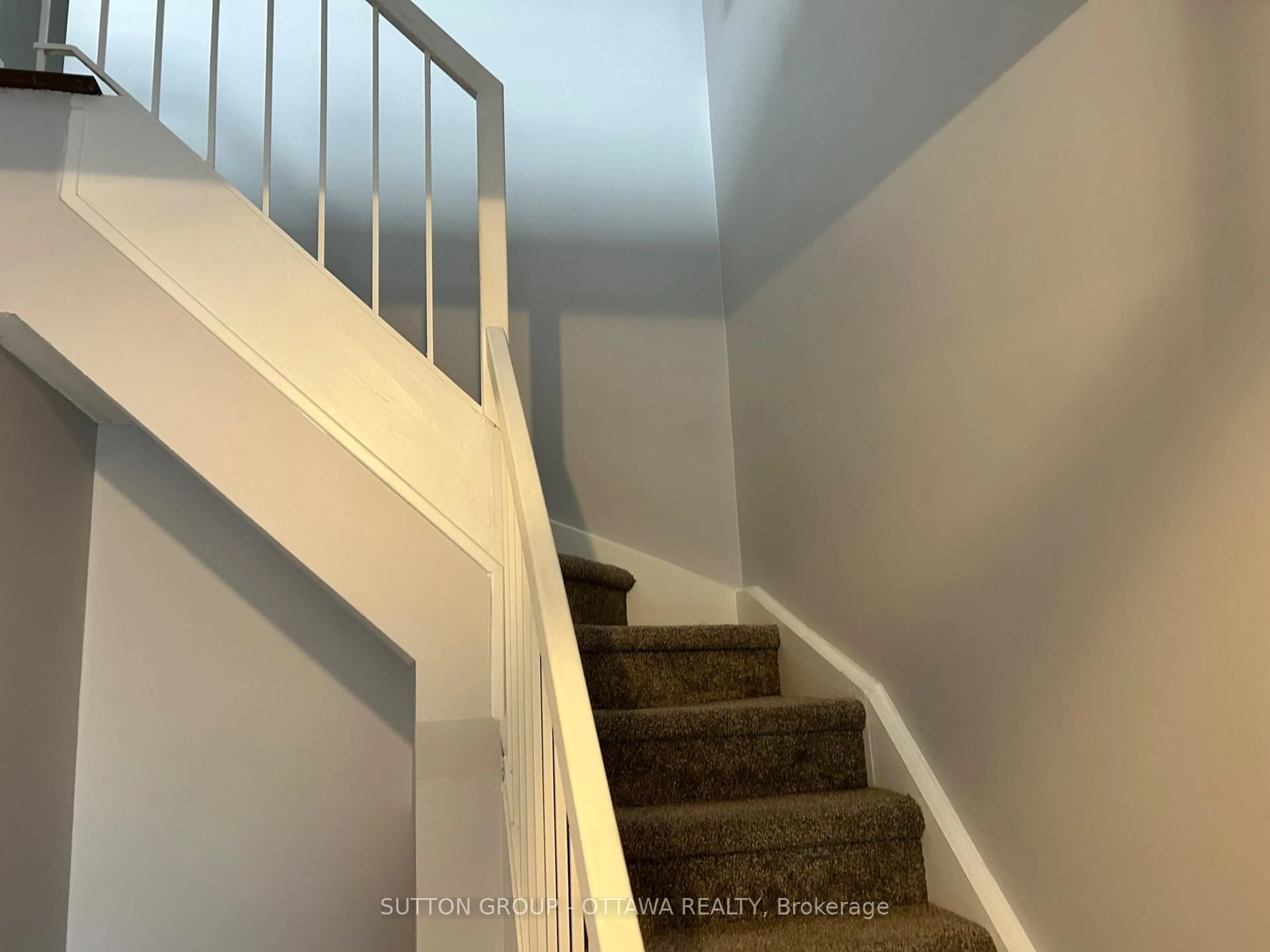 Stairs for 1835 Marsala Cres #201, Orleans Ontario K4A 2E5