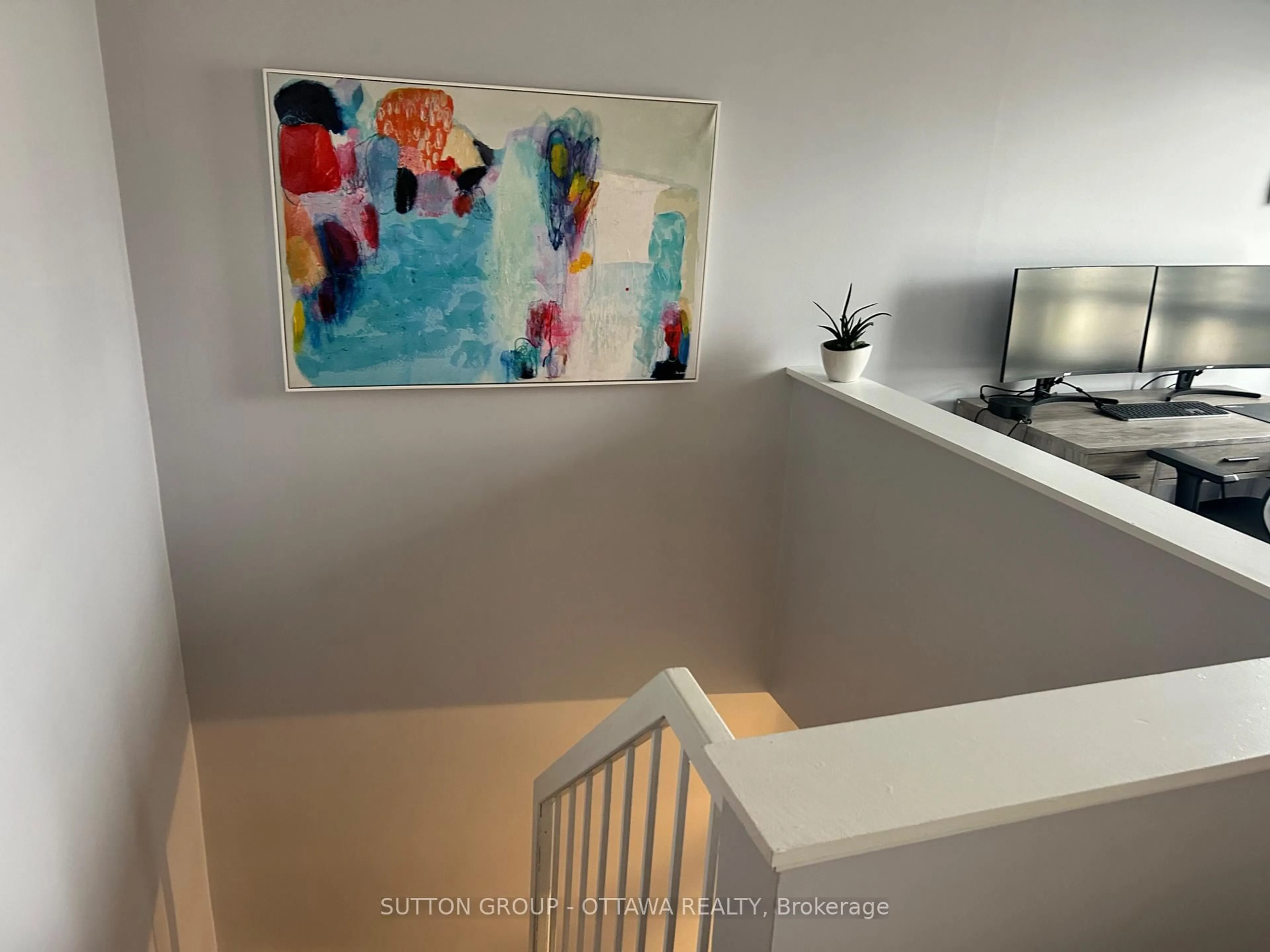 Unknown for 1835 Marsala Cres #201, Orleans Ontario K4A 2E5