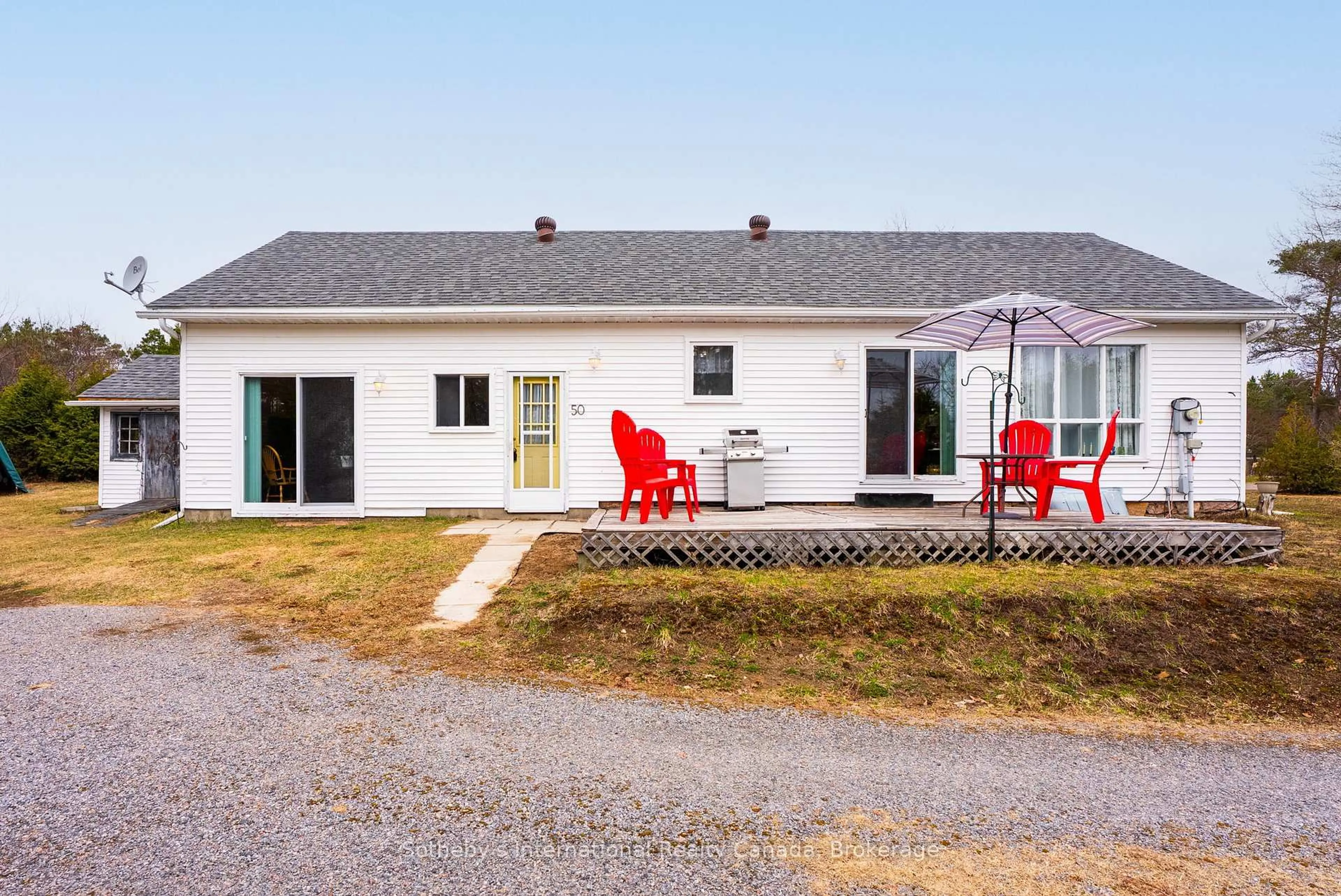 Patio, street for 50 Paget St, Sundridge Ontario P0A 1Z0