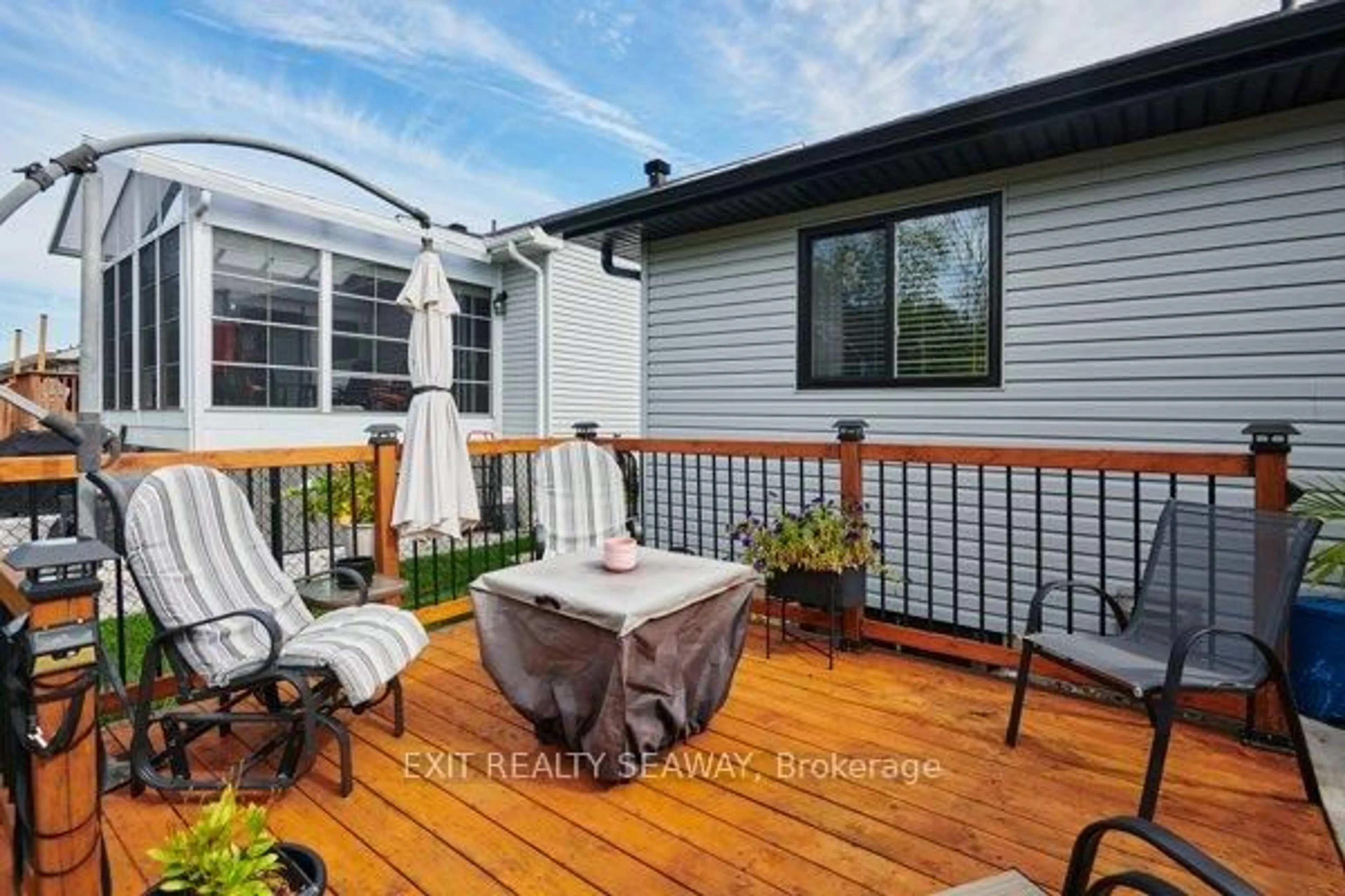 Patio, street for 3108 Mauricy Cres, Cornwall Ontario K6K 0B7