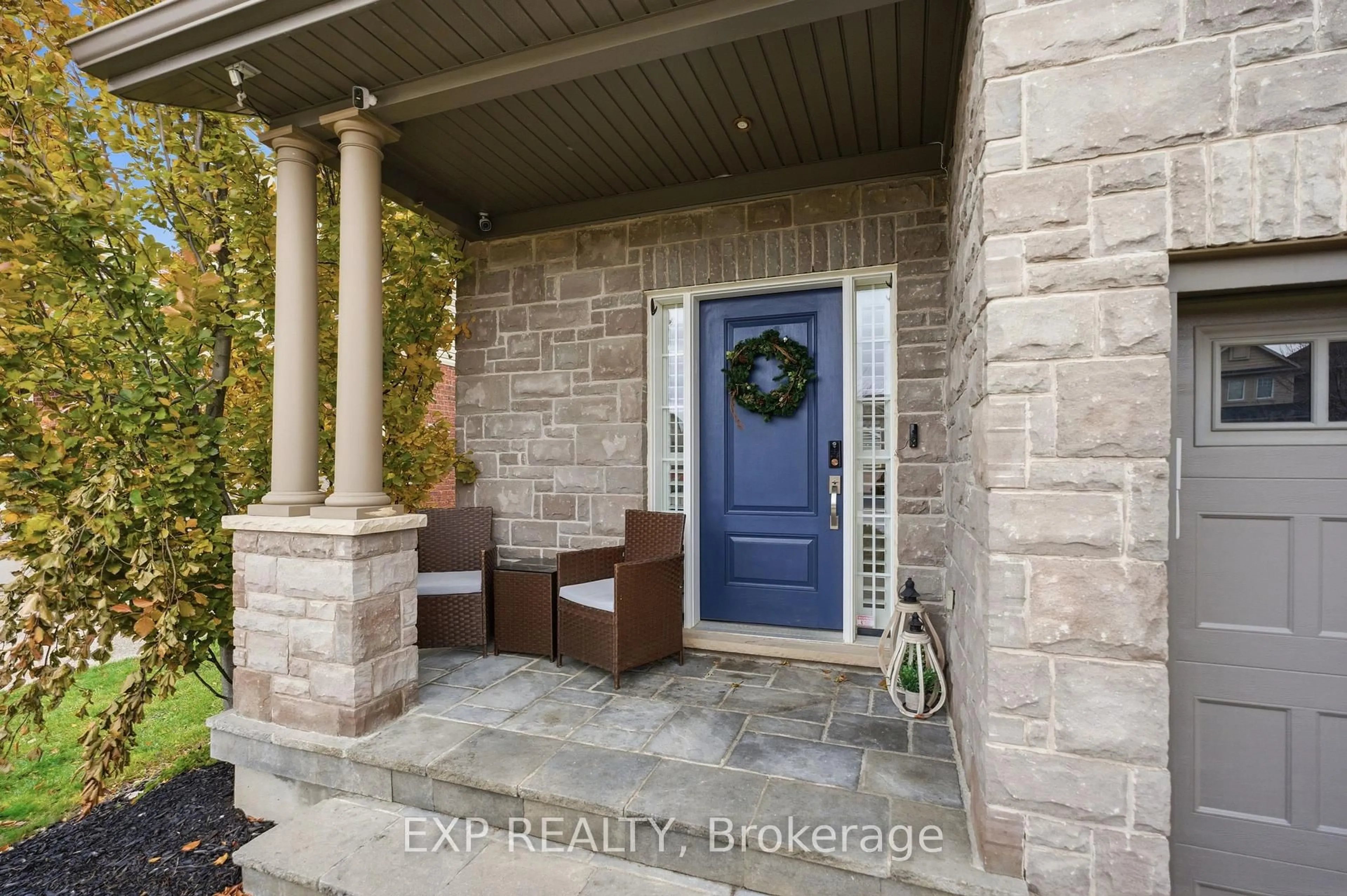 Indoor entryway for 5783 Jake Cres, Niagara Falls Ontario L2H 0G3