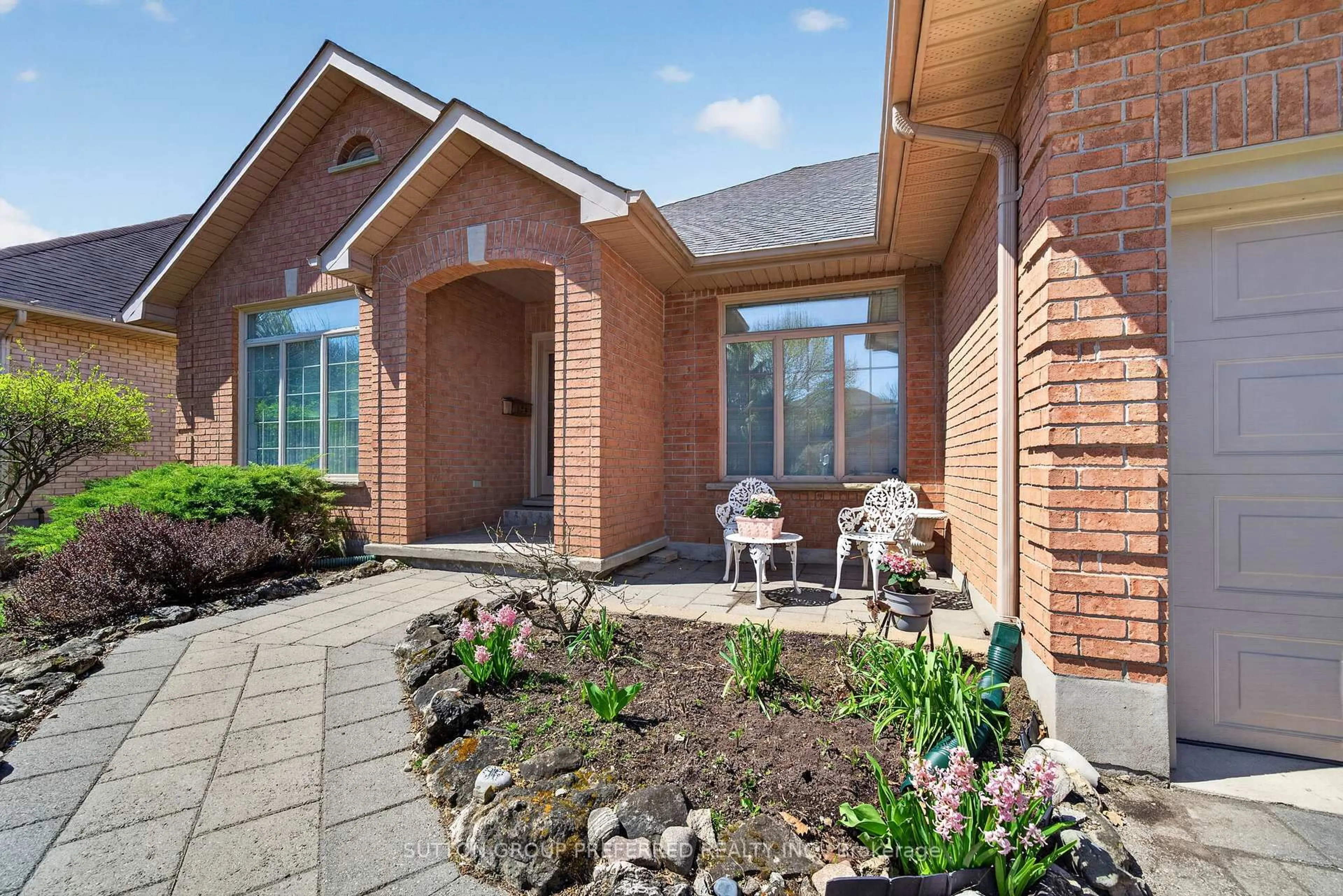 Home with brick exterior material, street for 519 Rosecliffe Terr, London South Ontario N6K 4H5