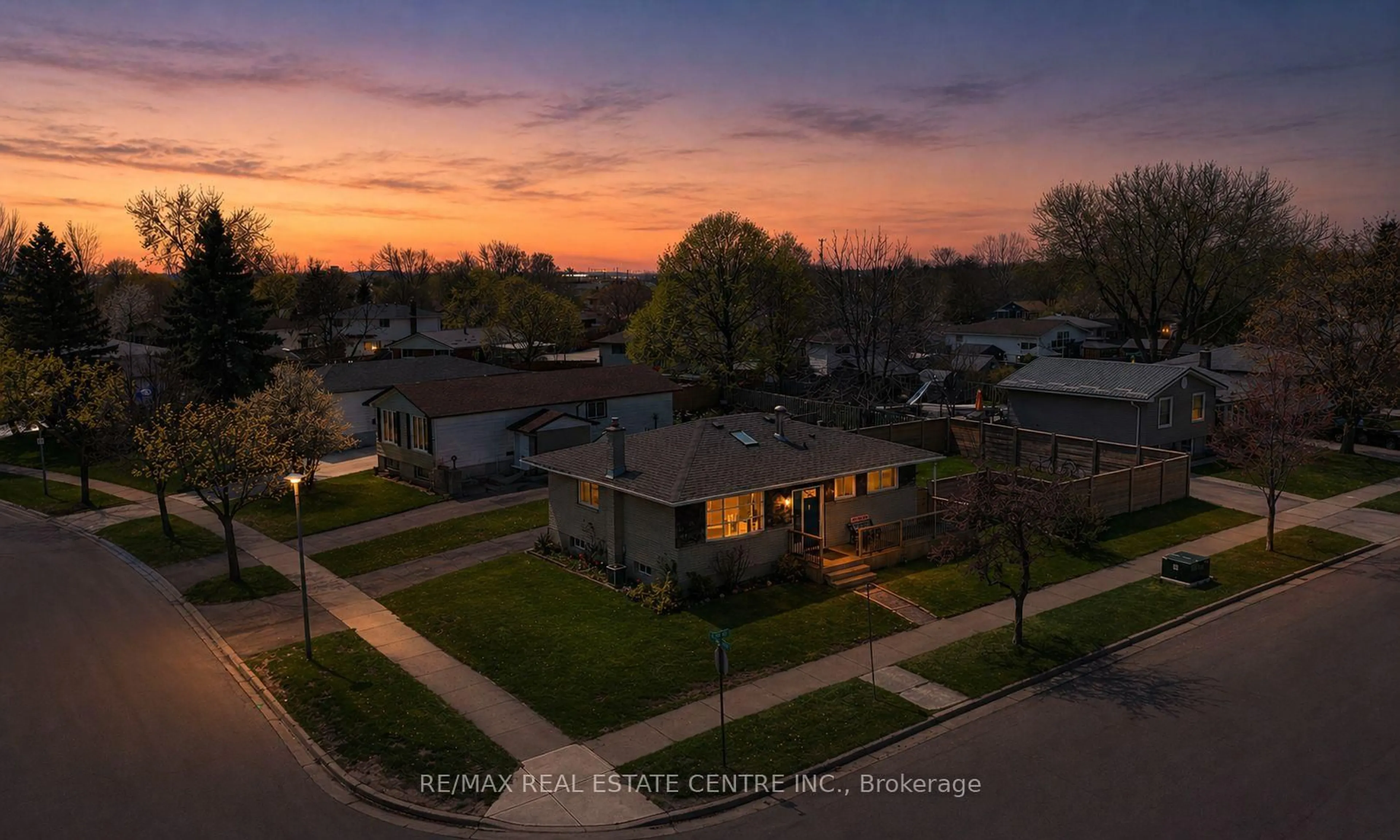A pic from outside/outdoor area/front of a property/back of a property/a pic from drone, street for 56 Ashbury Ave, London South Ontario N6E 1T1