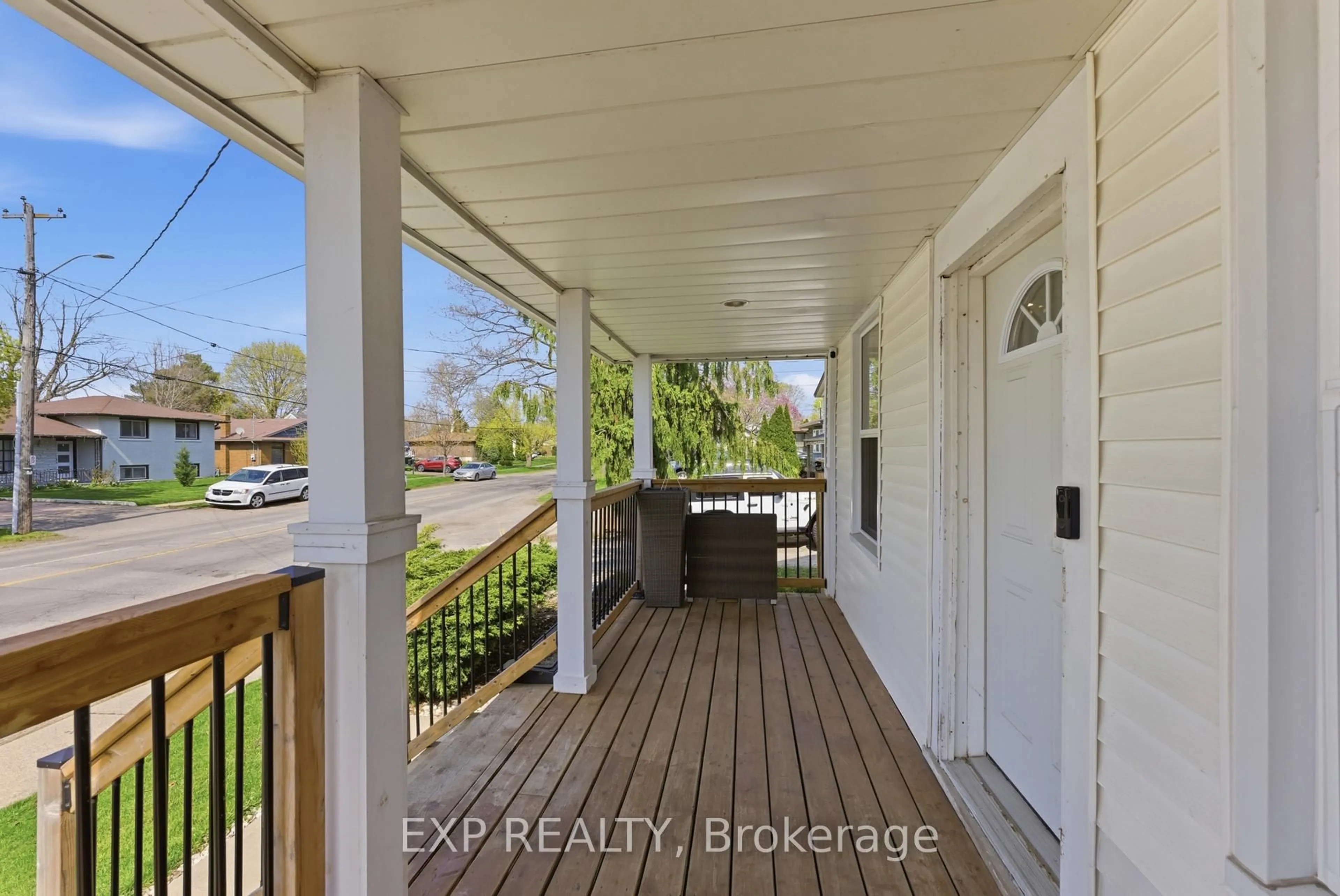 Unknown for 590 Scott St, St. Catharines Ontario L2M 3X6