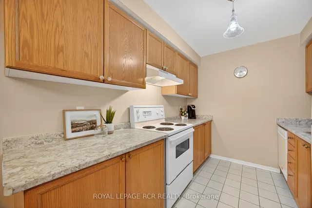 250 Robert St #310, Shelburne 4