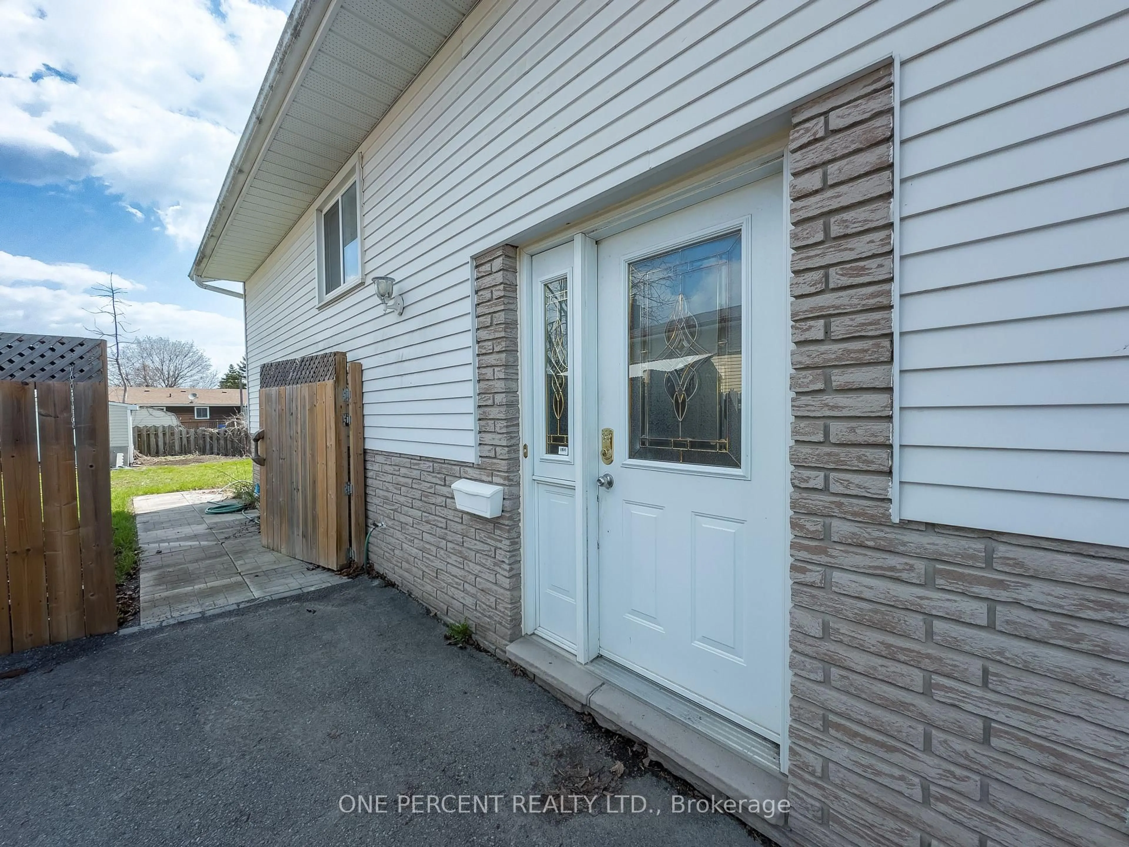 Unknown for 211 REID St, Quinte West Ontario K8V 5W4