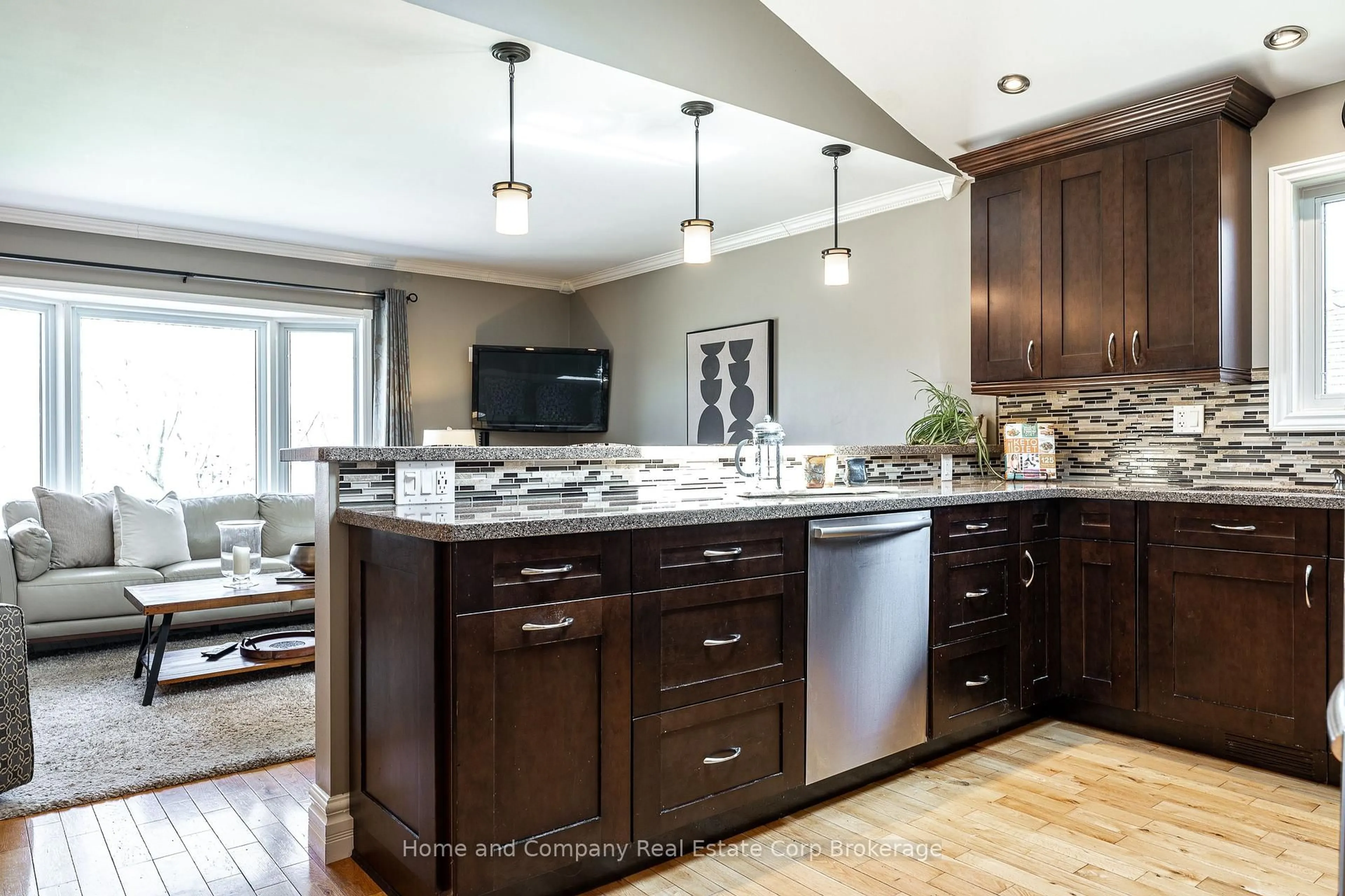 Open concept kitchen, ceramic/tile floor for 139 McGregor St, Stratford Ontario N4Z 1G8