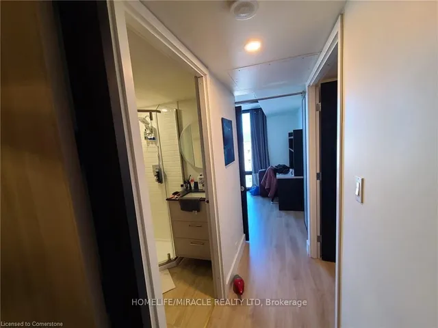 145 Columbia St #725, Waterloo 5
