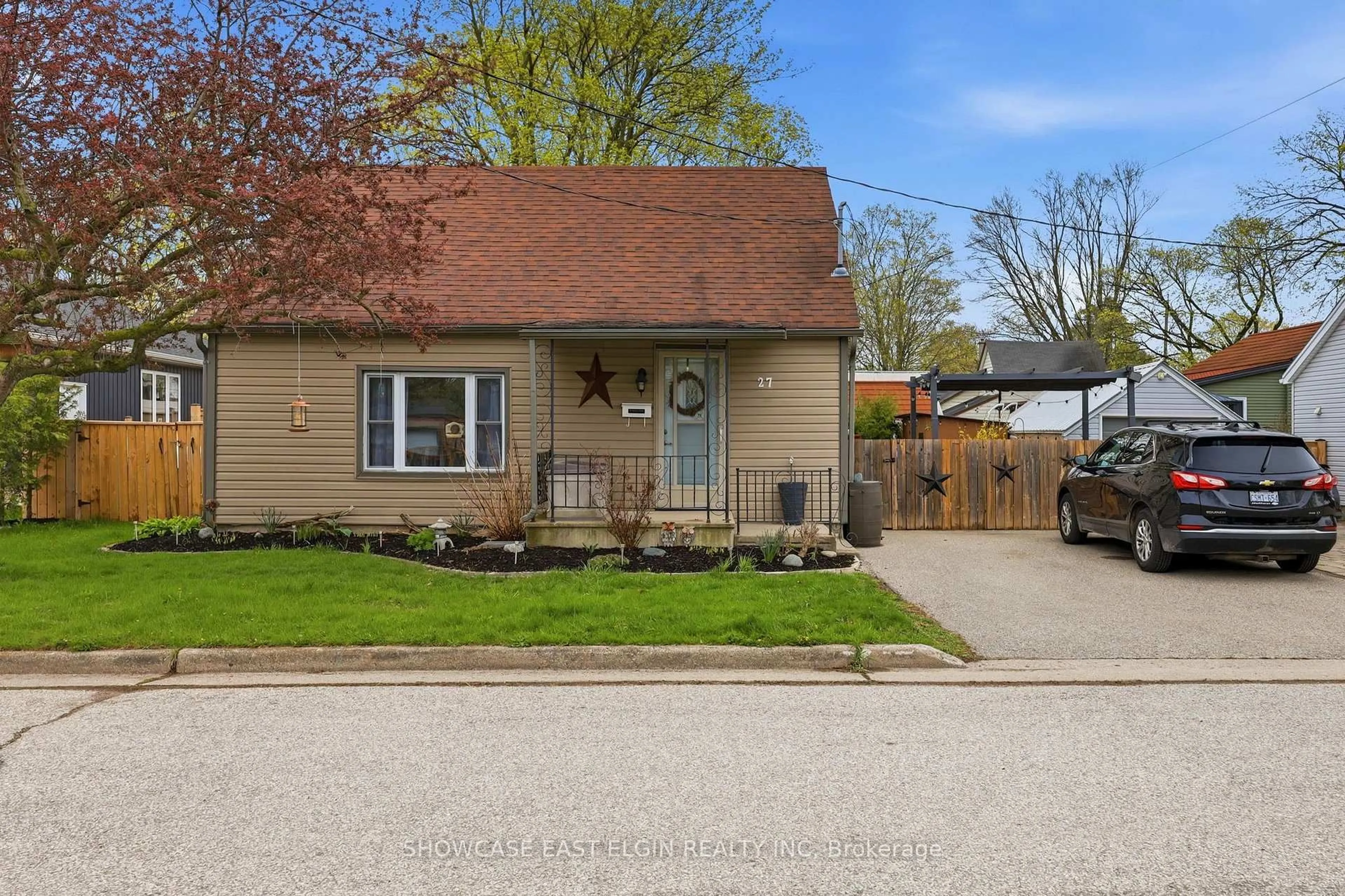 Unknown for 27 Linden St, Aylmer Ontario N5H 1Y7
