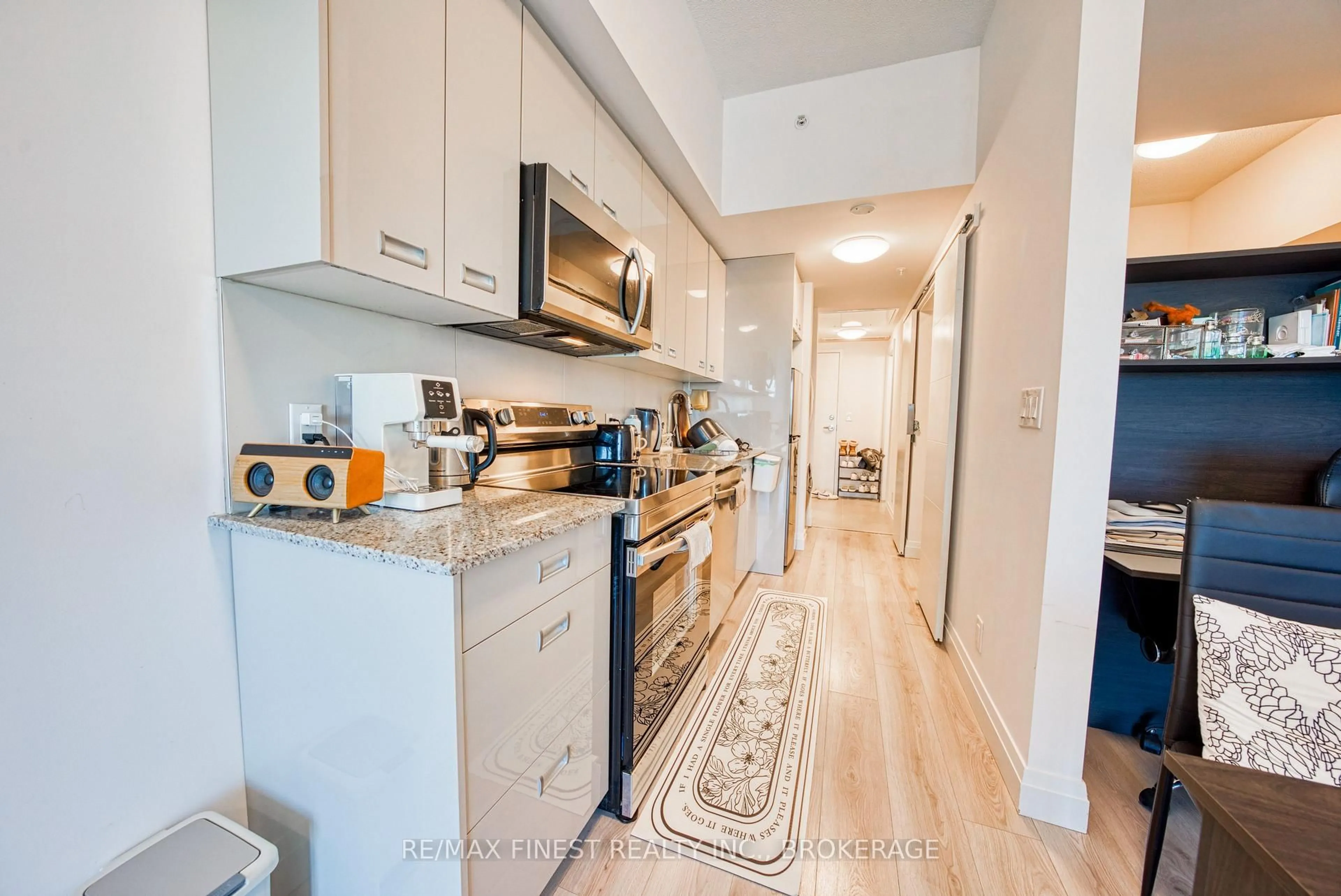 Standard kitchen, unknown for 652 Princess St #815, Kingston Ontario K7L 3Z9