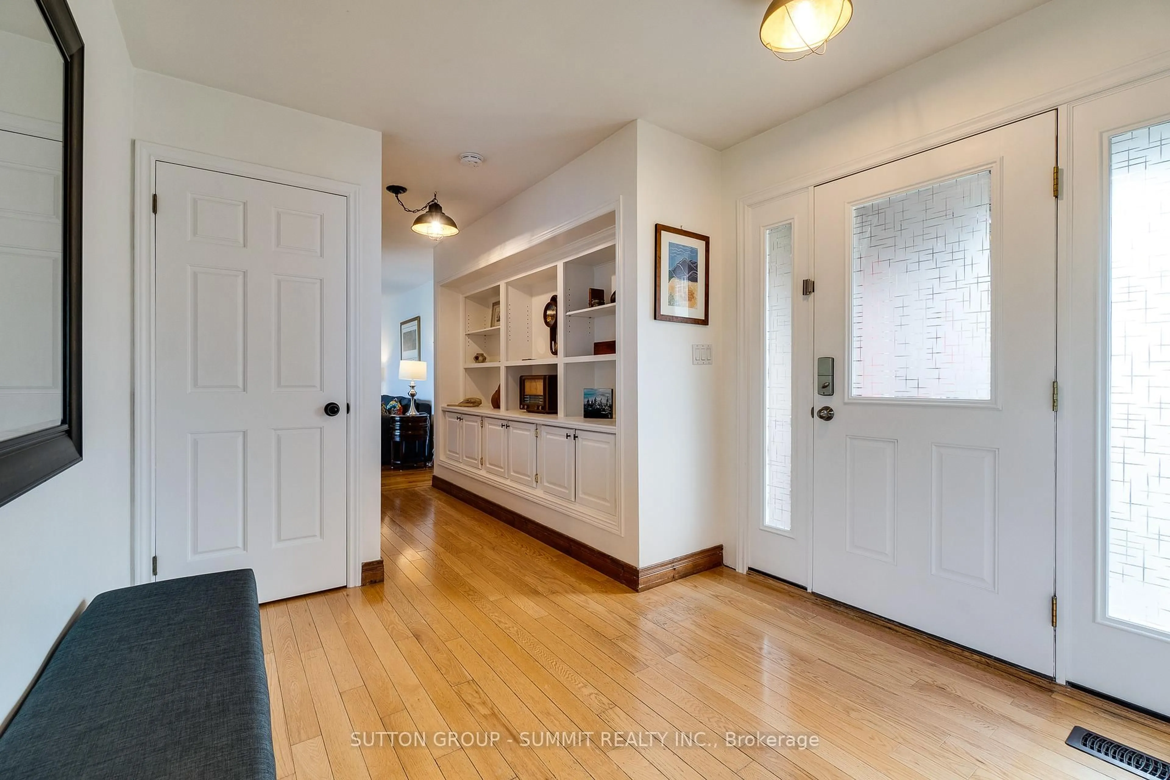 Indoor entryway for 447223 10TH Concession, Grey Highlands Ontario N0C 1E0