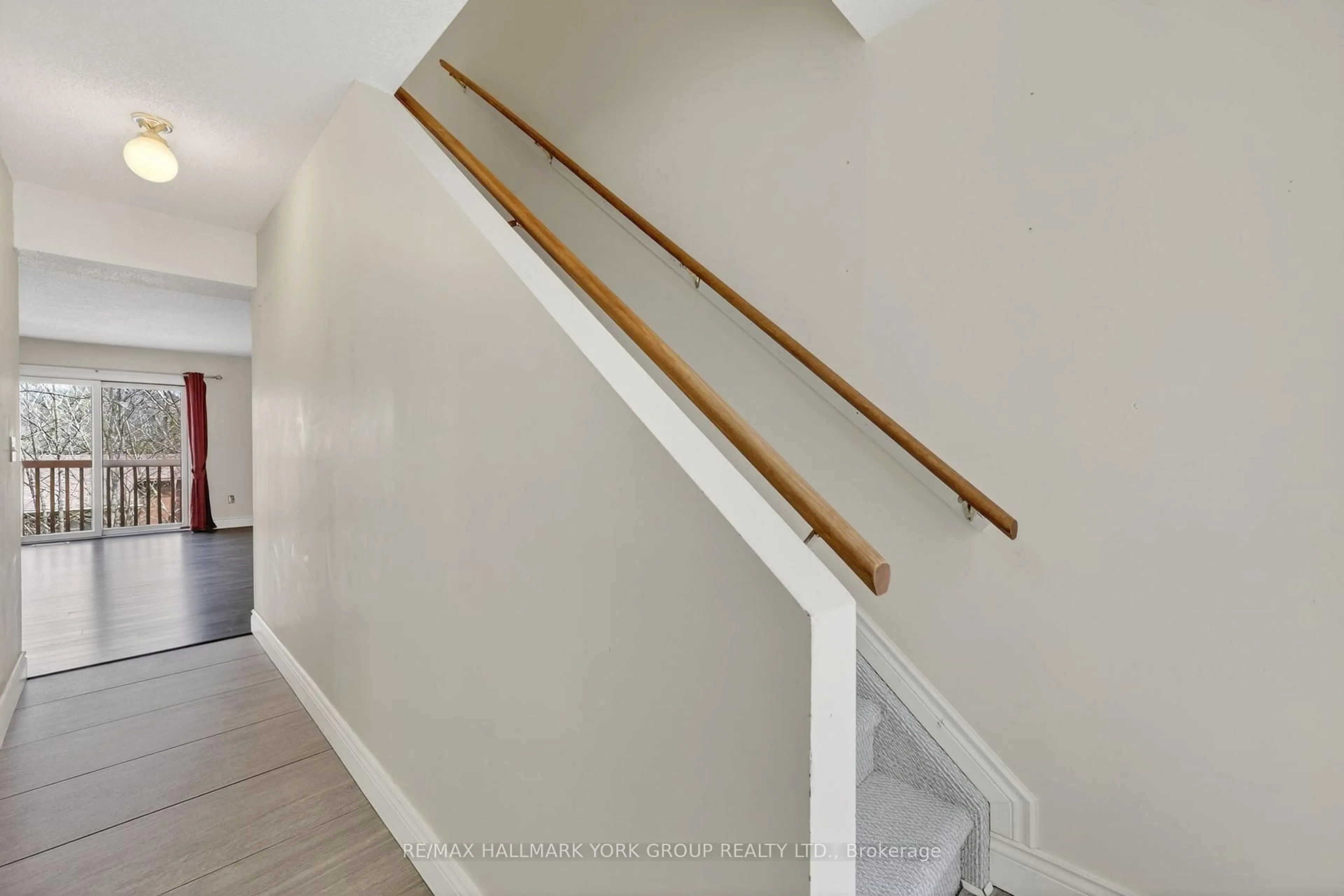 Stairs for 115 Southbank Dr #1, Bracebridge Ontario P1L 1G3