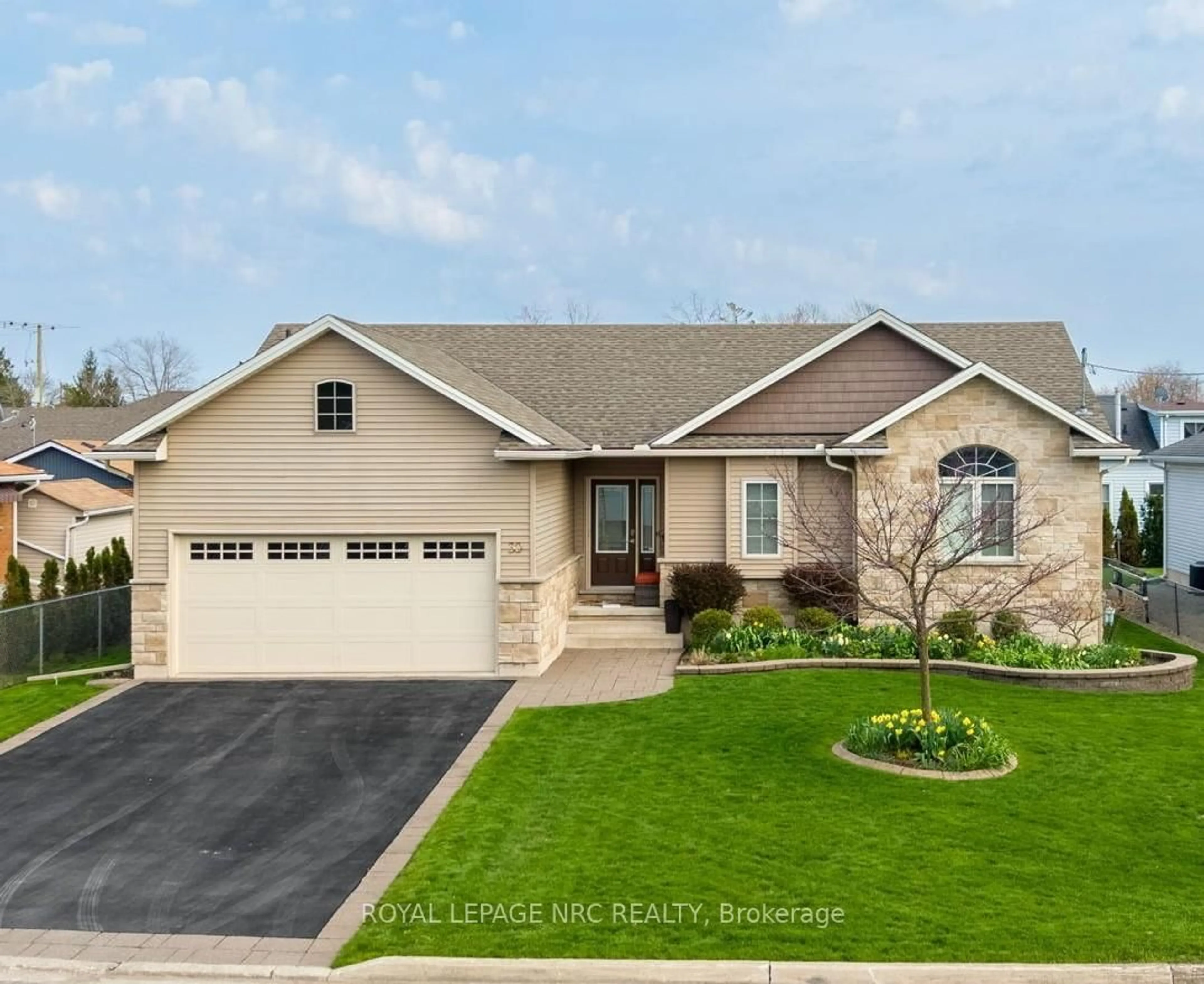 Home with brick exterior material, street for 30 Drummond Cres, Fort Erie Ontario L2A 1L2