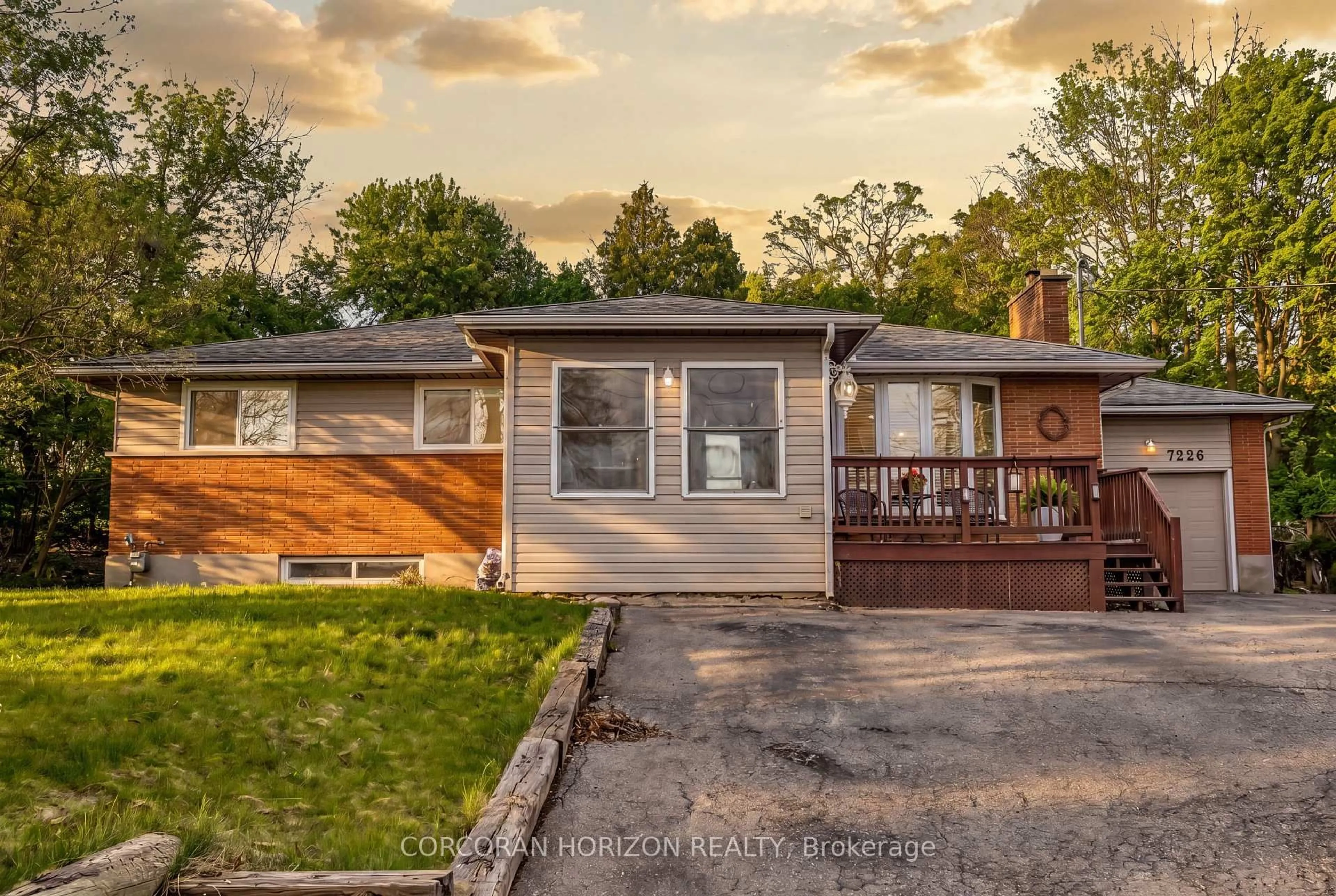 Home with vinyl exterior material, street for 7226 Wellington Rd, Guelph/Eramosa Ontario N1H 6J3