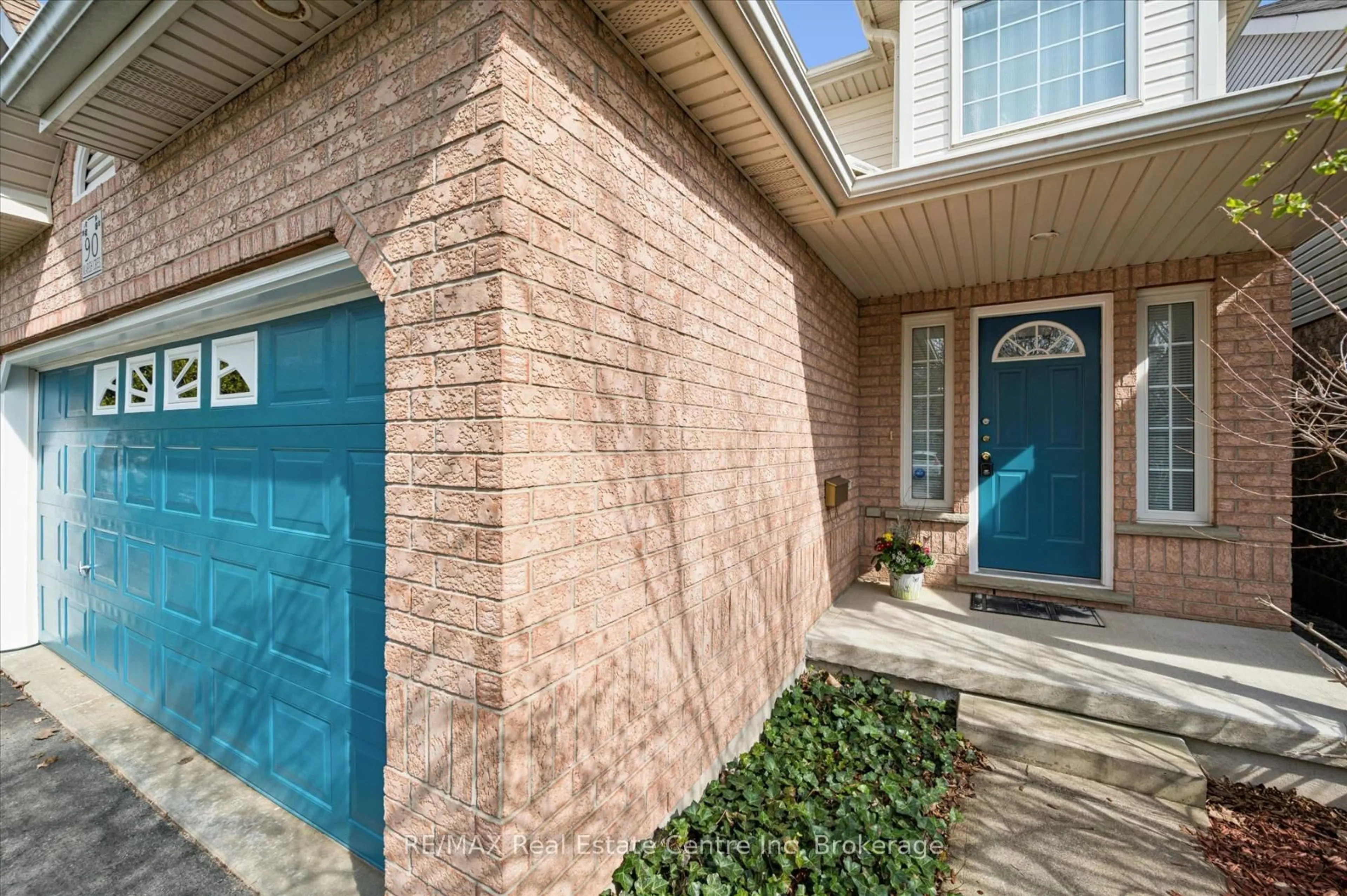 Home with brick exterior material, street for 90 Marsh Cres, Guelph Ontario N1L 1L4
