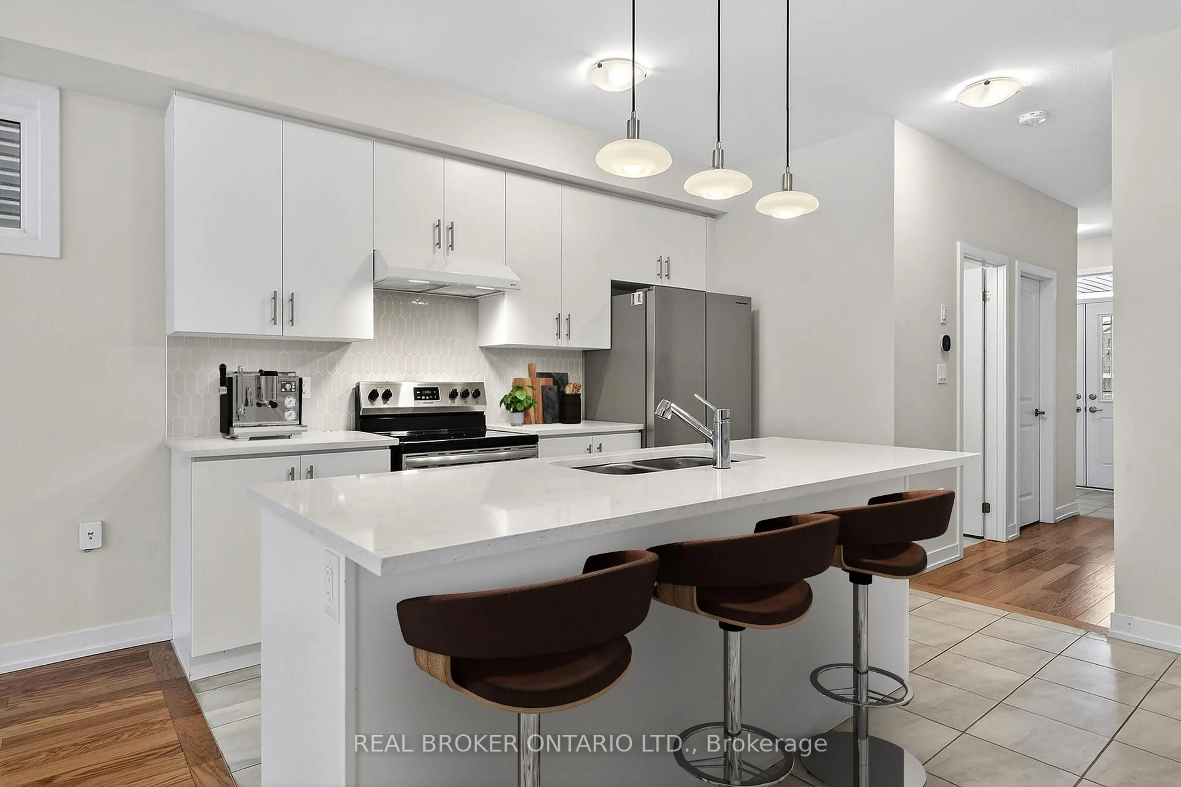 Contemporary kitchen, ceramic/tile floor for 42 Sunflower Cres, Thorold Ontario L3B 0L3