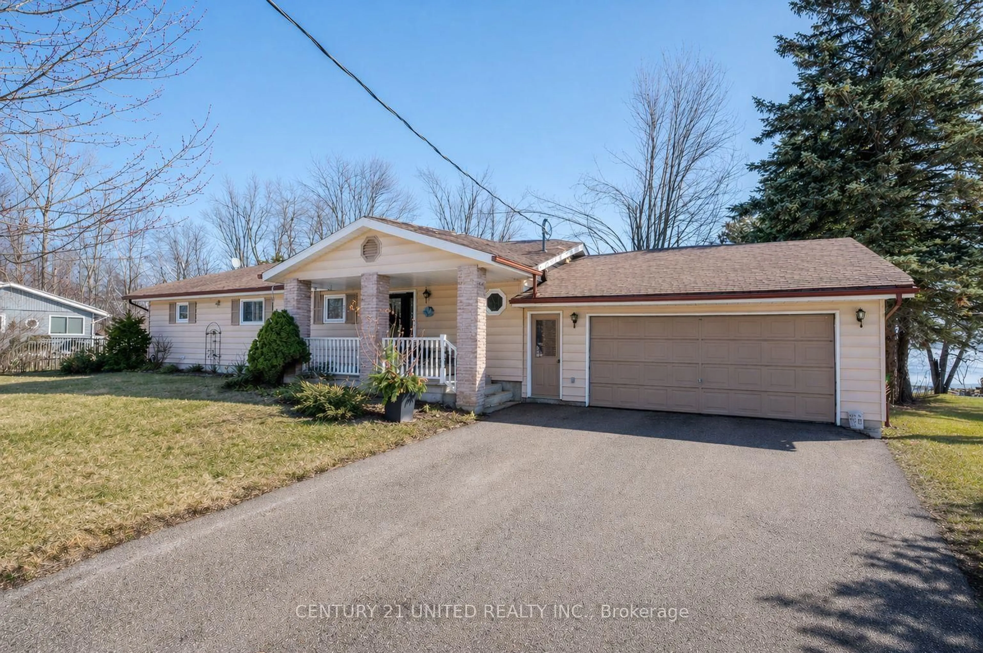 A pic from outside/outdoor area/front of a property/back of a property/a pic from drone, street for 1 Lakeshore Blvd, Selwyn Ontario K0L 1T0